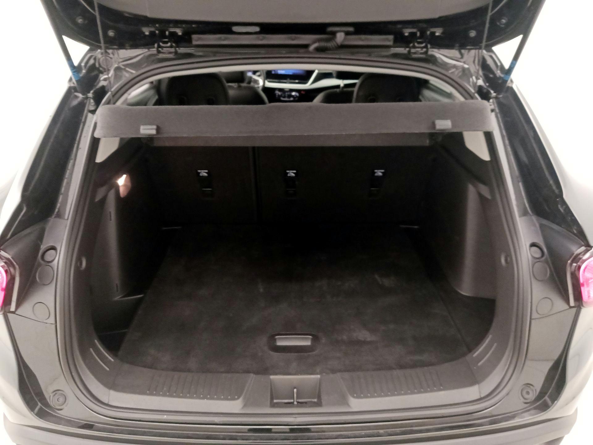 Thumbnail: 2025 Chevrolet Trax - 20