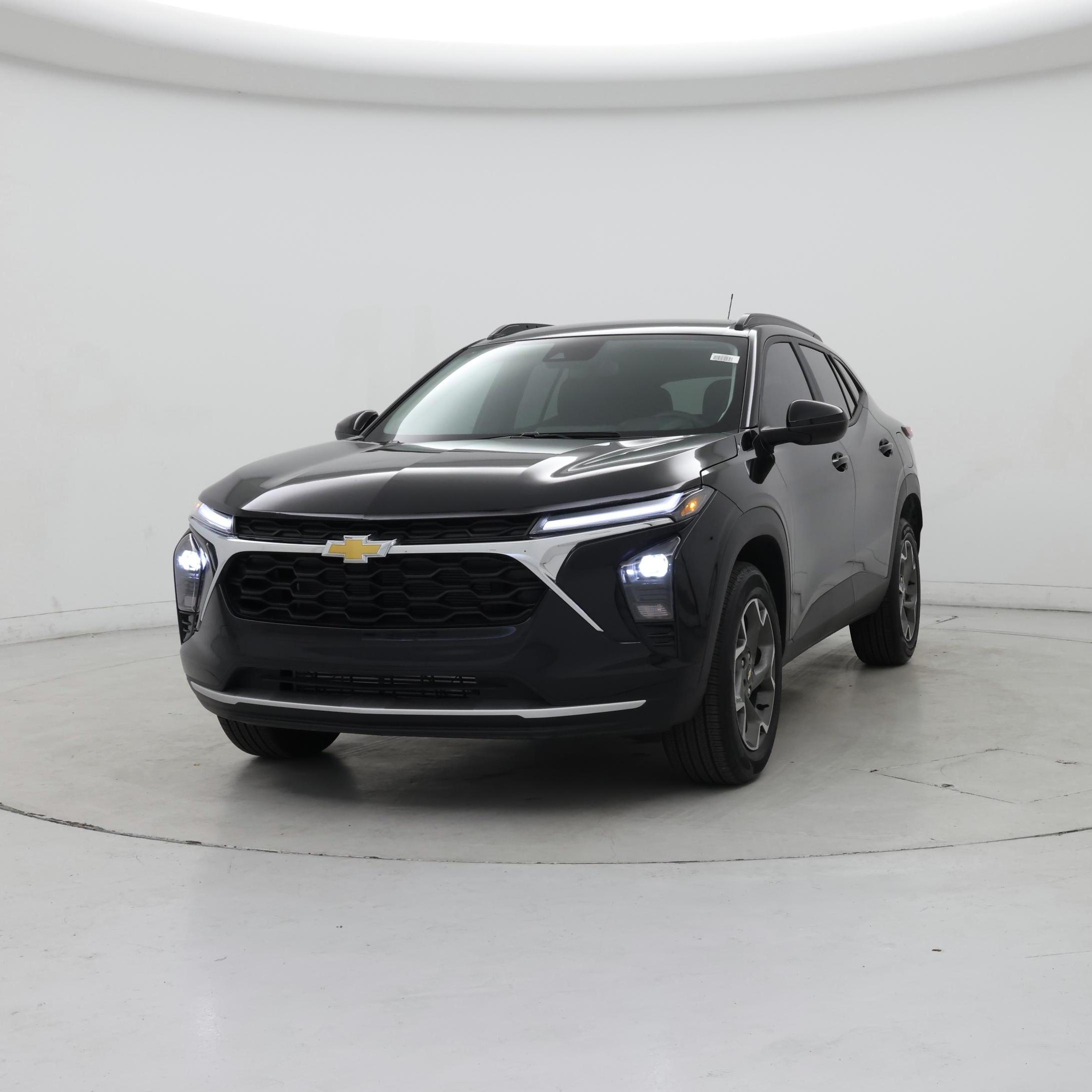 Thumbnail: 2025 Chevrolet Trax - 4
