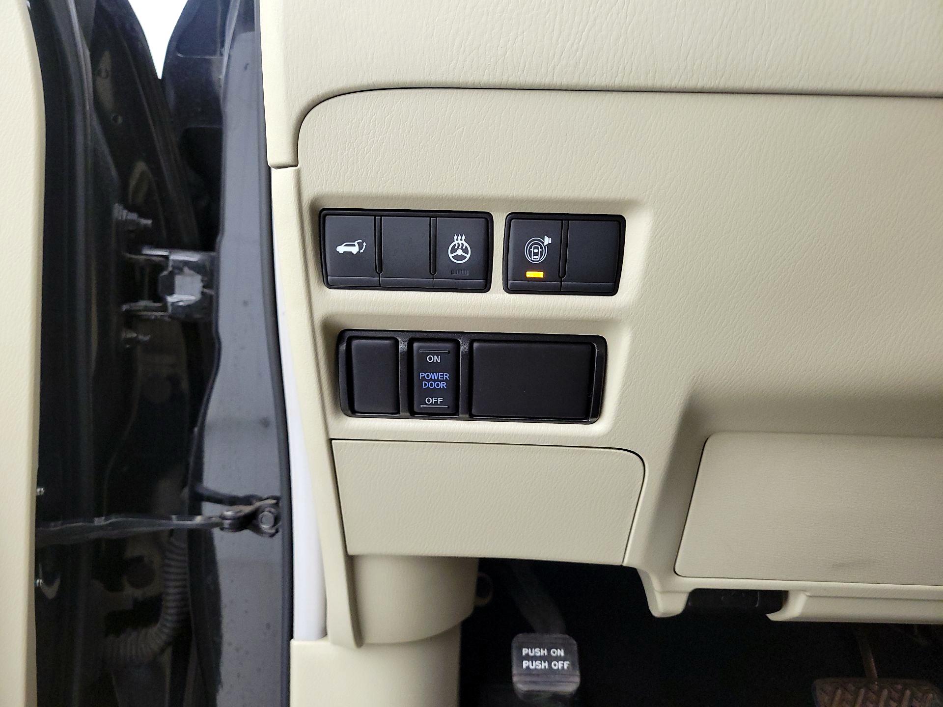 Thumbnail: 2023 INFINITI QX80 - 13