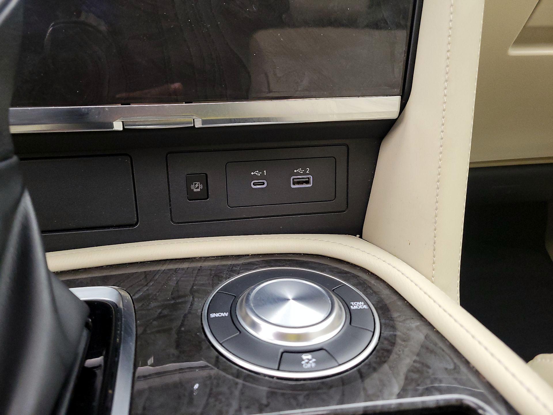 Thumbnail: 2023 INFINITI QX80 - 19