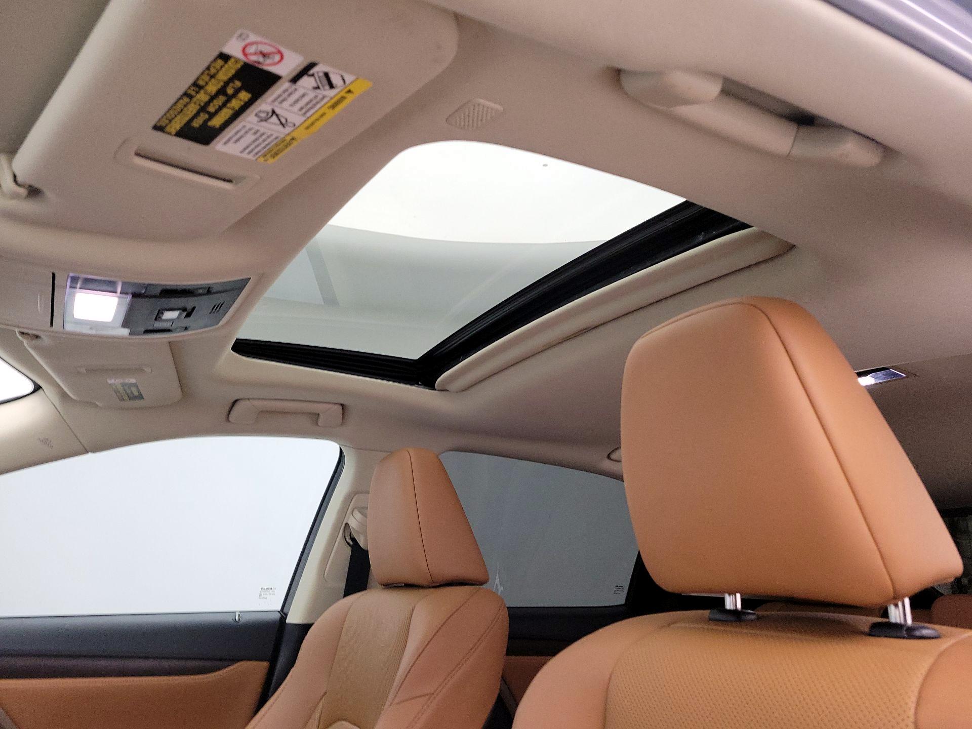 Thumbnail: 2021 Lexus RX - 20