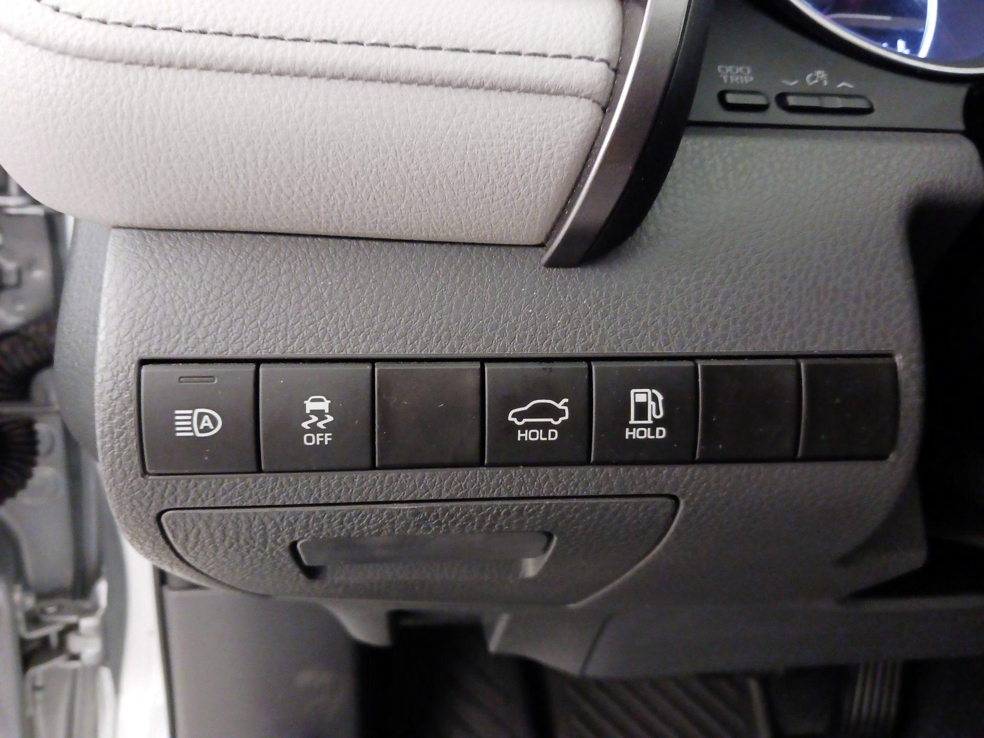 Thumbnail: 2024 Toyota Camry - 13