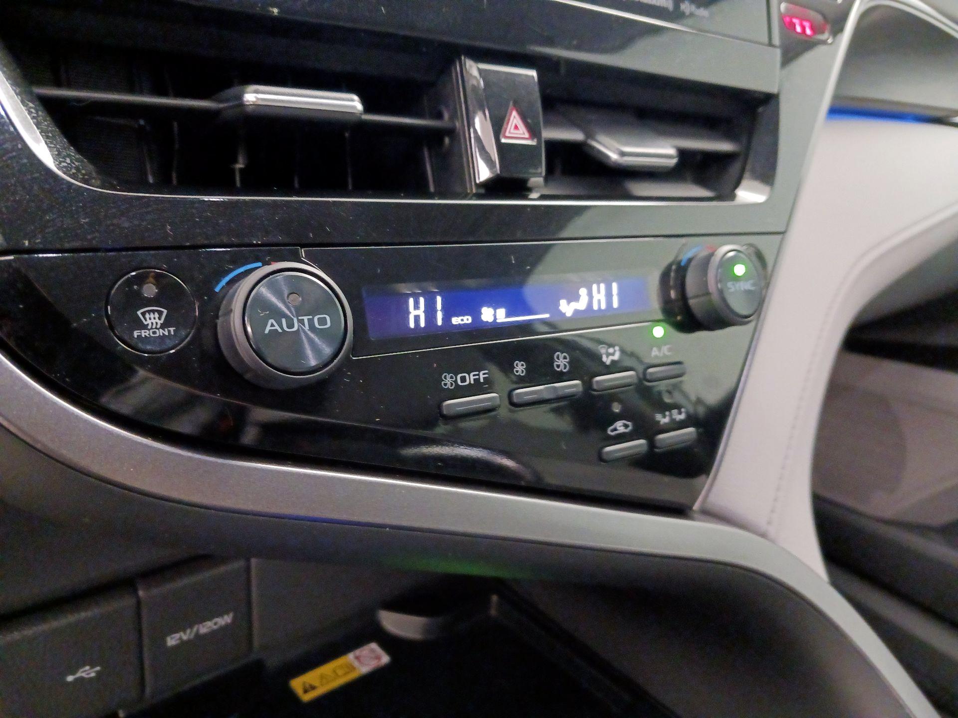 Thumbnail: 2024 Toyota Camry - 16