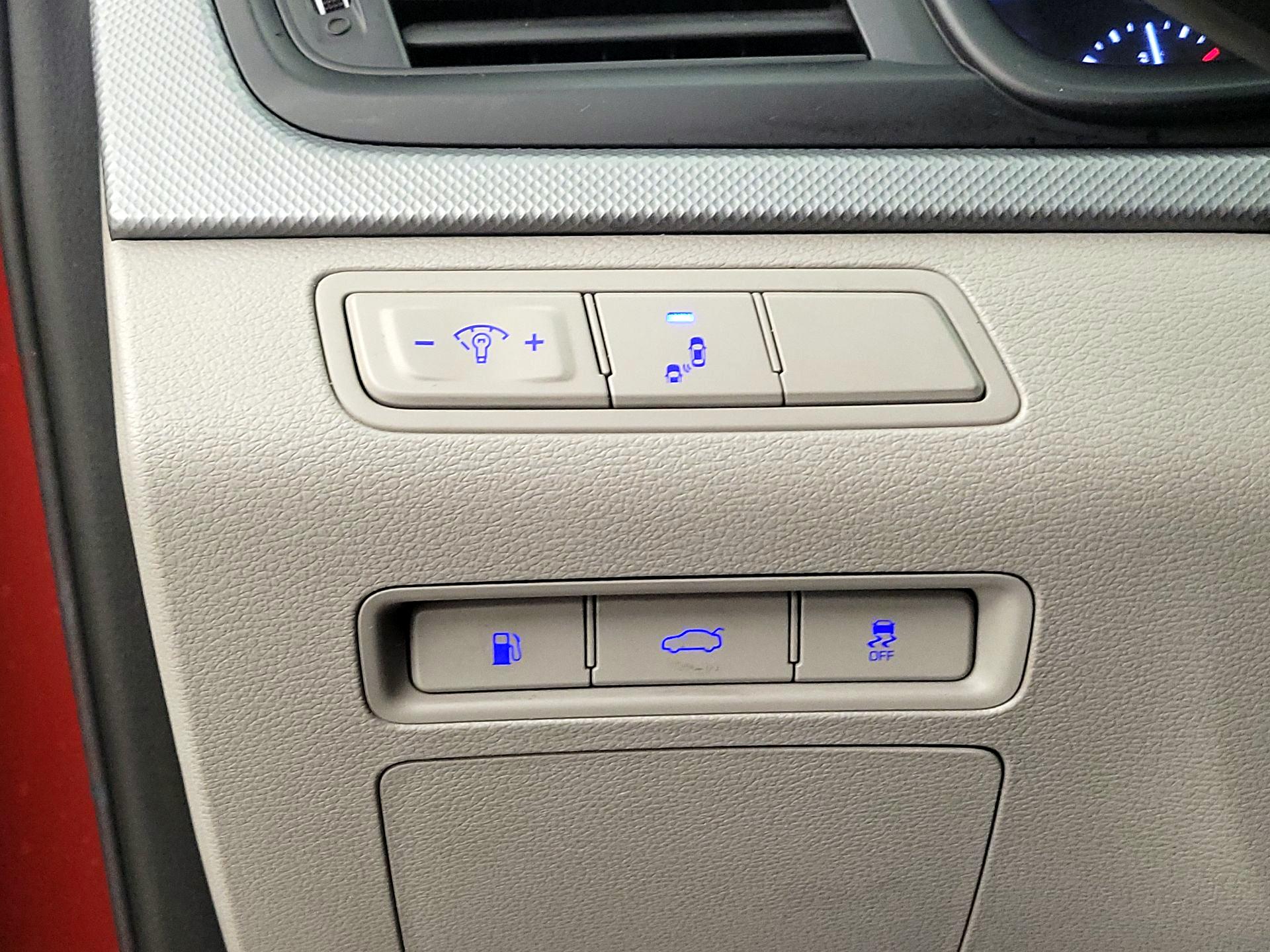 Thumbnail: 2018 Hyundai Sonata - 13