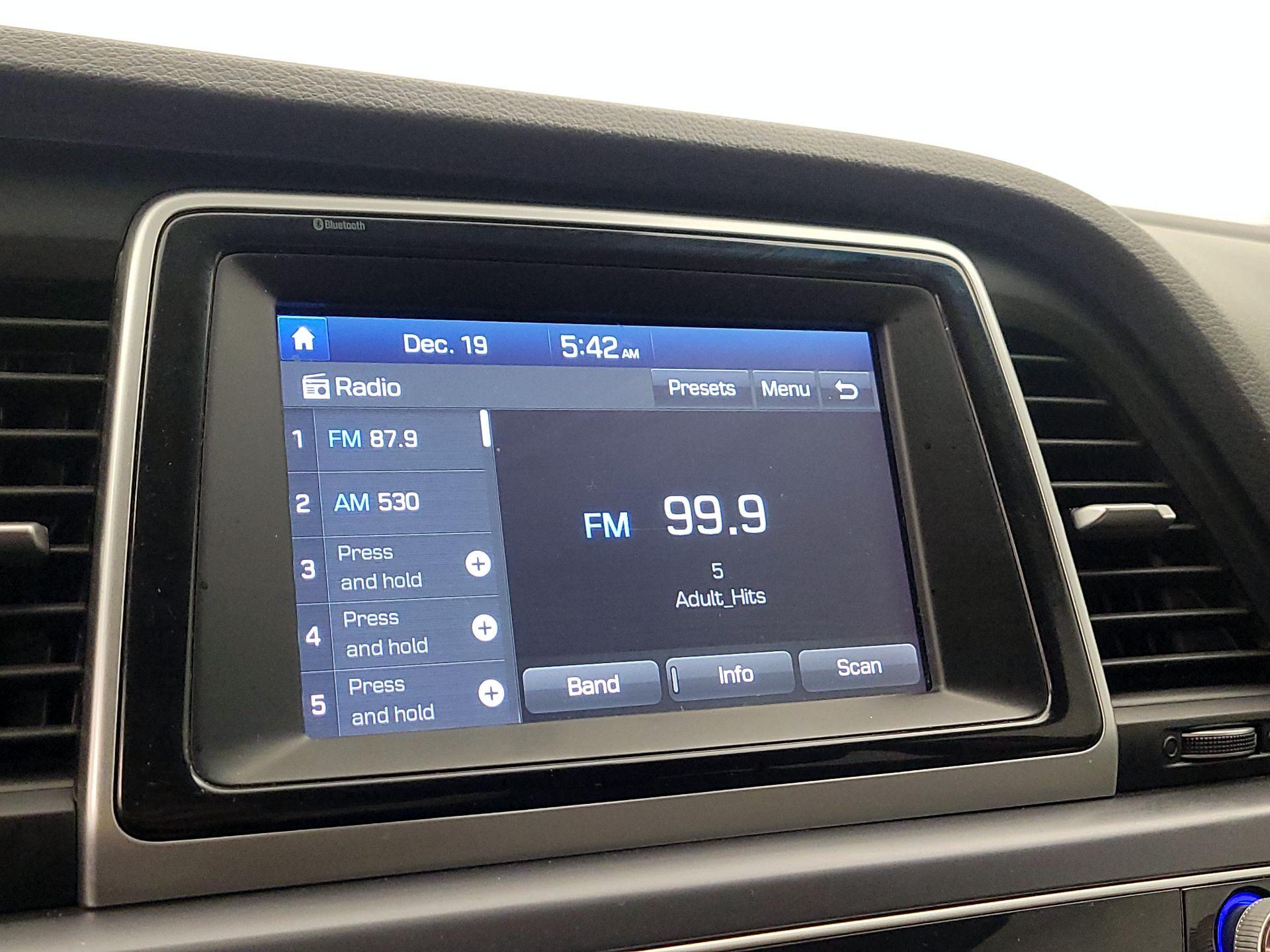 Thumbnail: 2018 Hyundai Sonata - 15