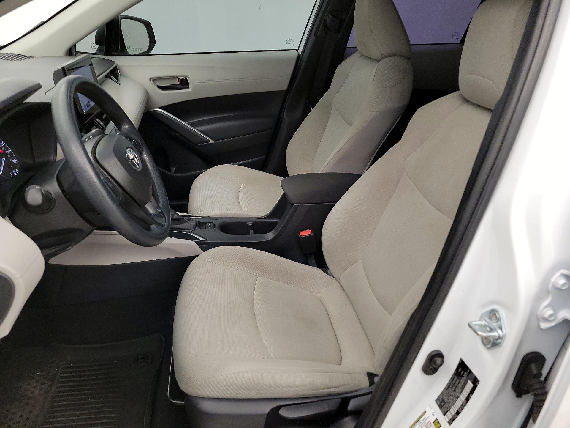 Thumbnail: 2023 Toyota Corolla Cross - 11