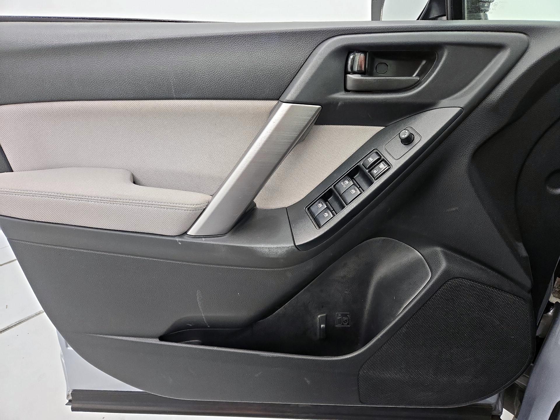 Thumbnail: 2015 Subaru Forester - 12