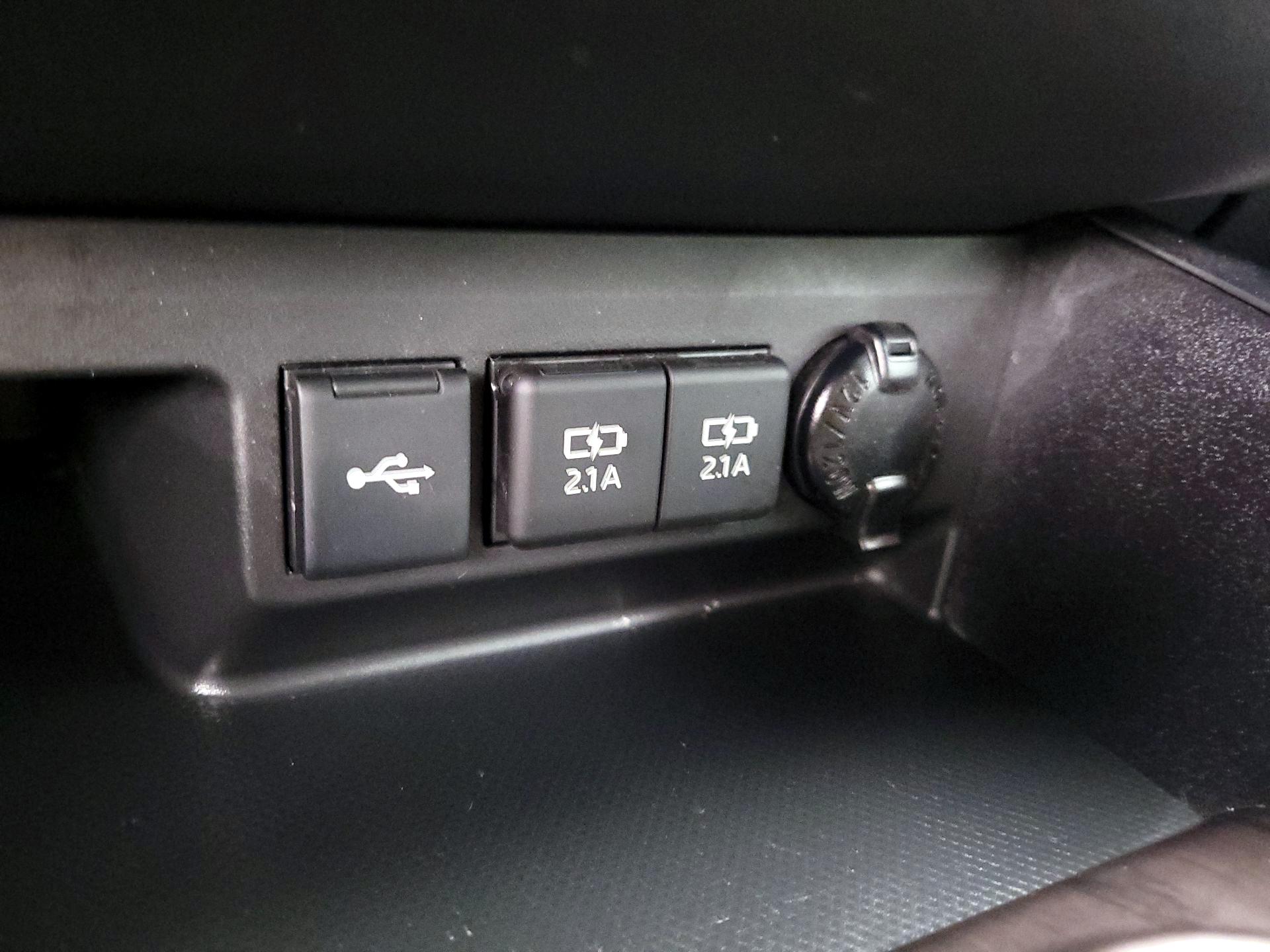 Thumbnail: 2021 Toyota Highlander - 19