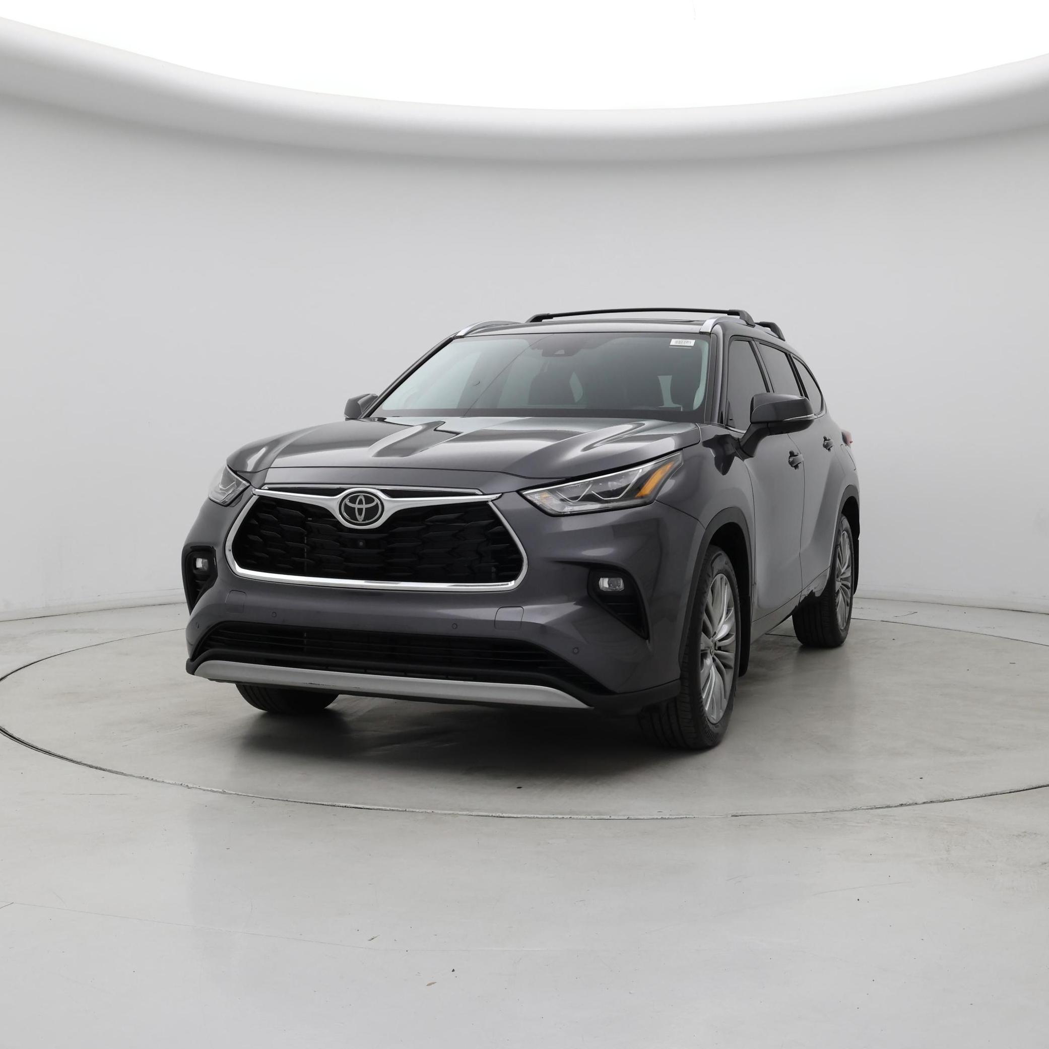 Thumbnail: 2021 Toyota Highlander - 4