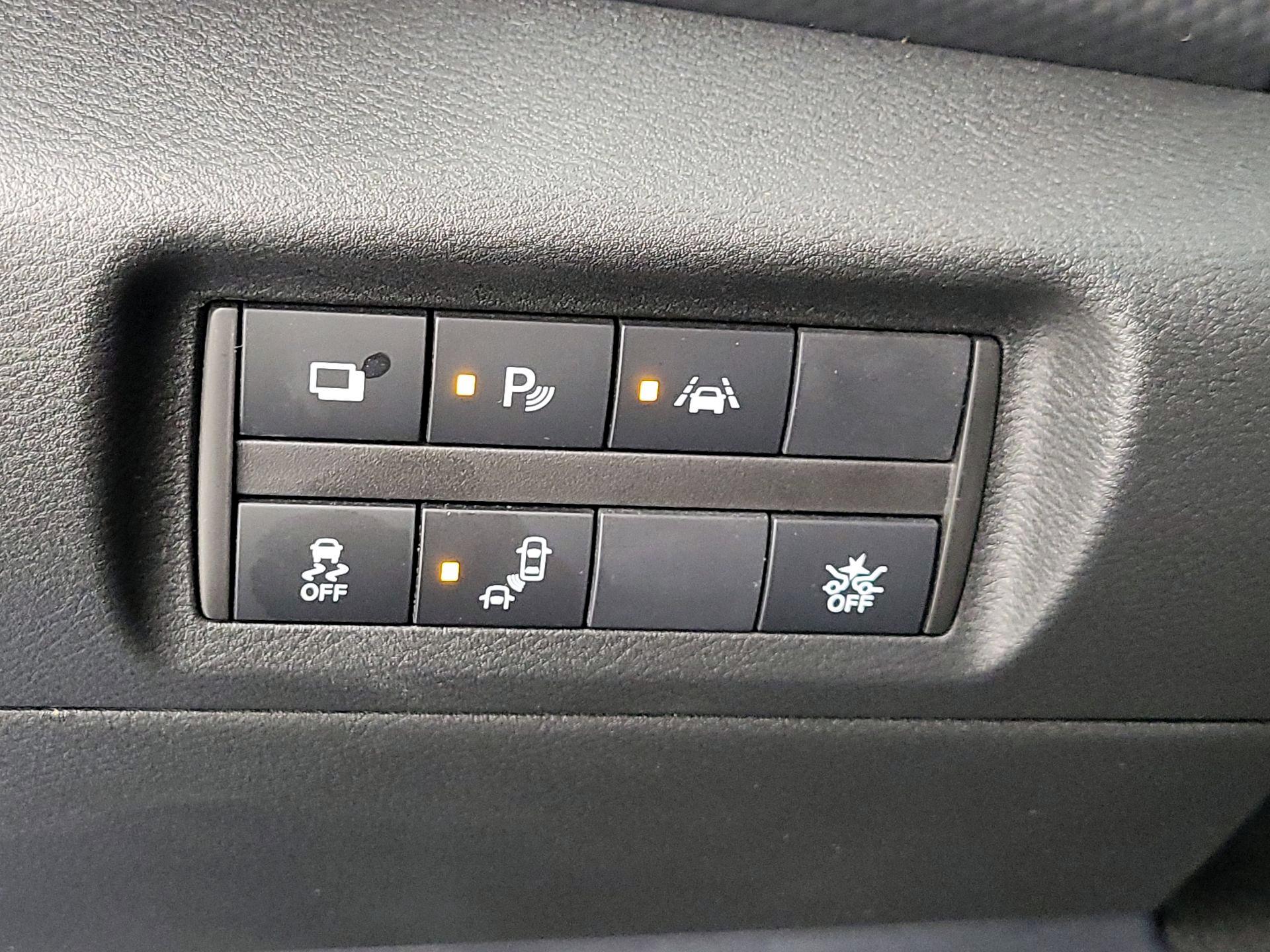 Thumbnail: 2021 Nissan Kicks - 13