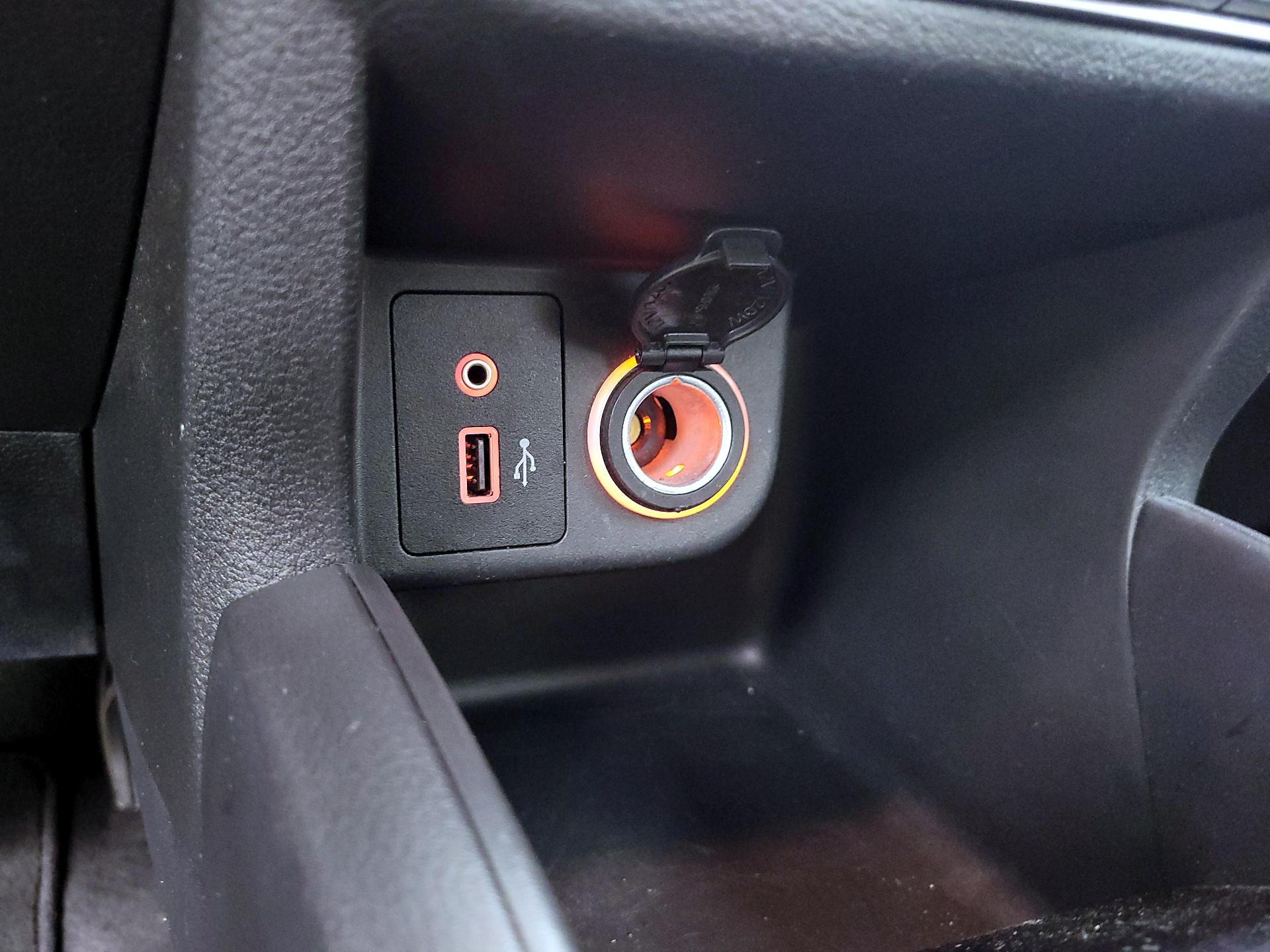 Thumbnail: 2021 Nissan Kicks - 18