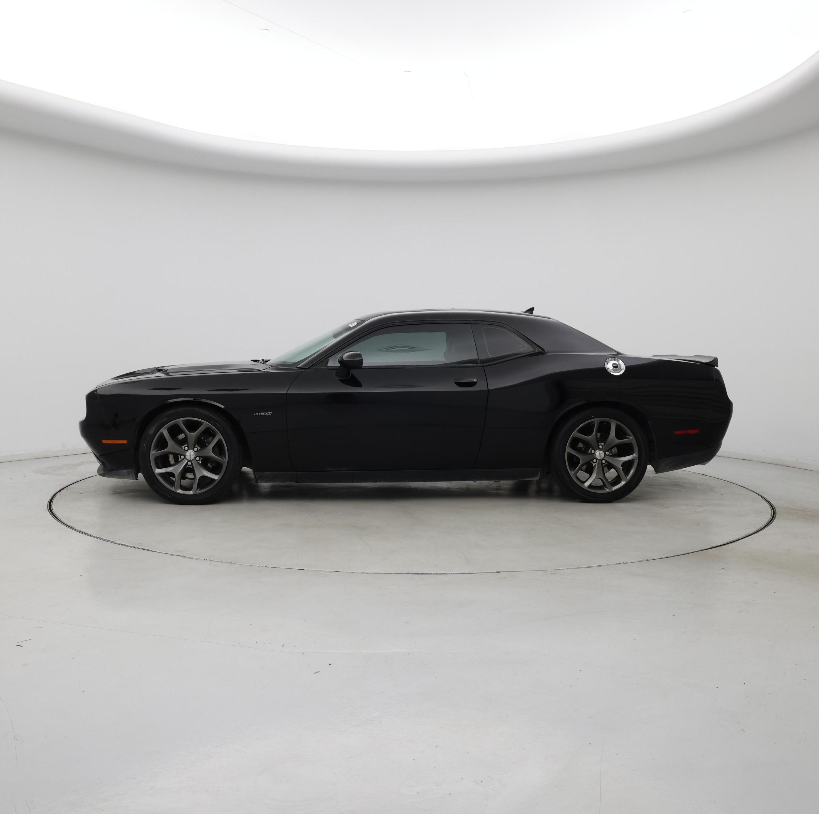 Thumbnail: 2016 Dodge Challenger - 3