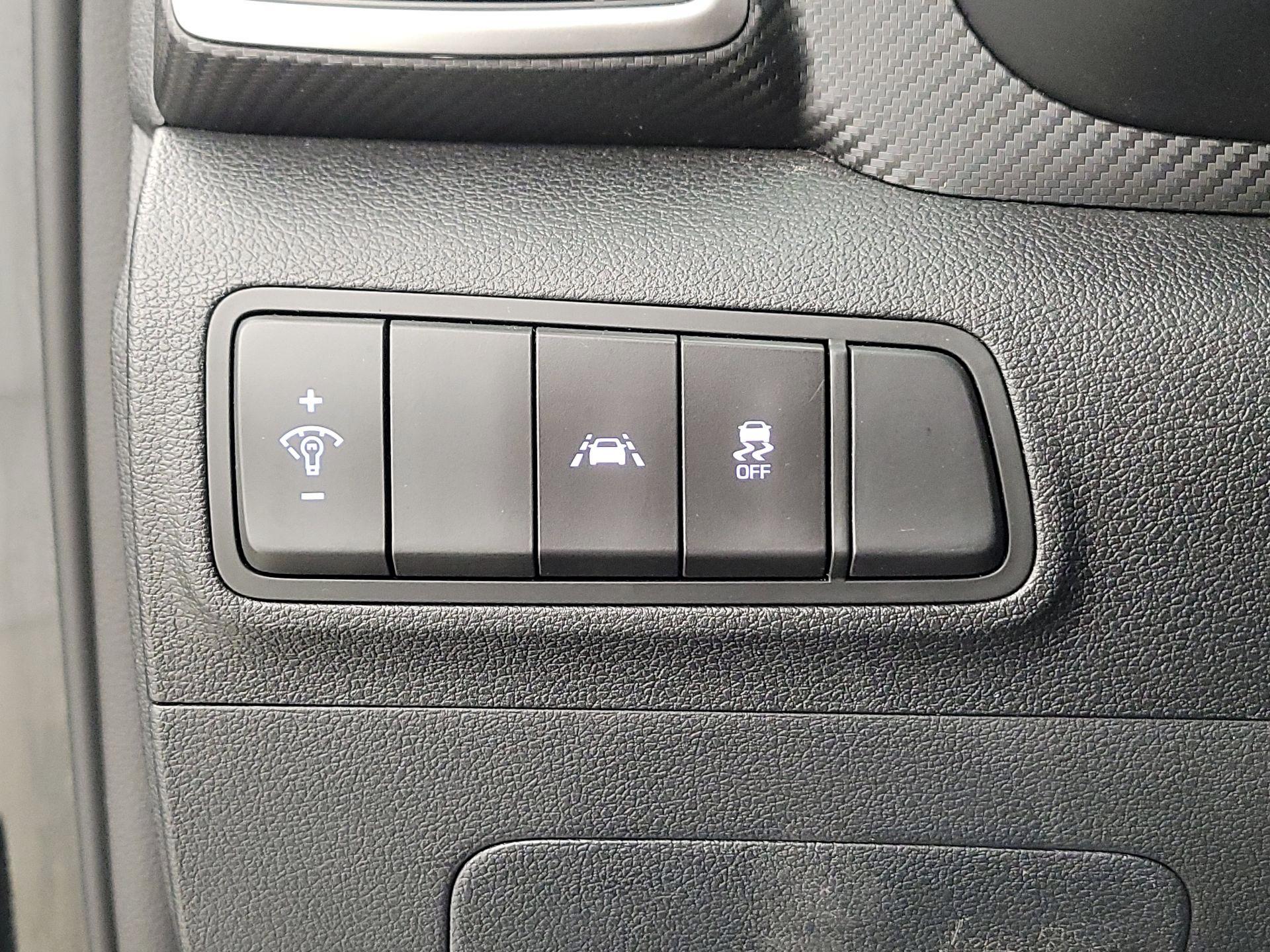 Thumbnail: 2021 Hyundai Tucson - 13