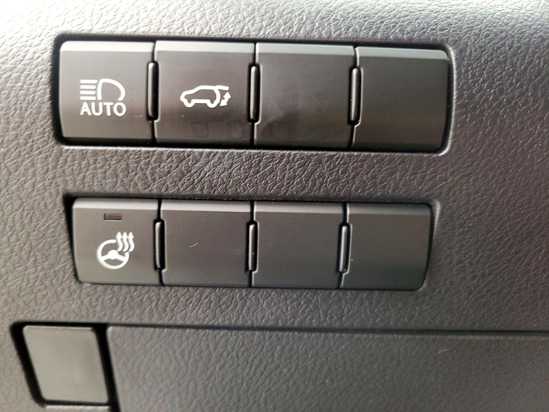 Thumbnail: 2017 Lexus RX - 13