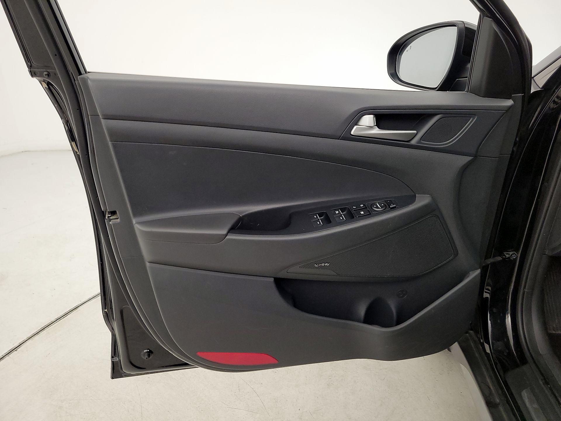 Thumbnail: 2021 Hyundai Tucson - 12