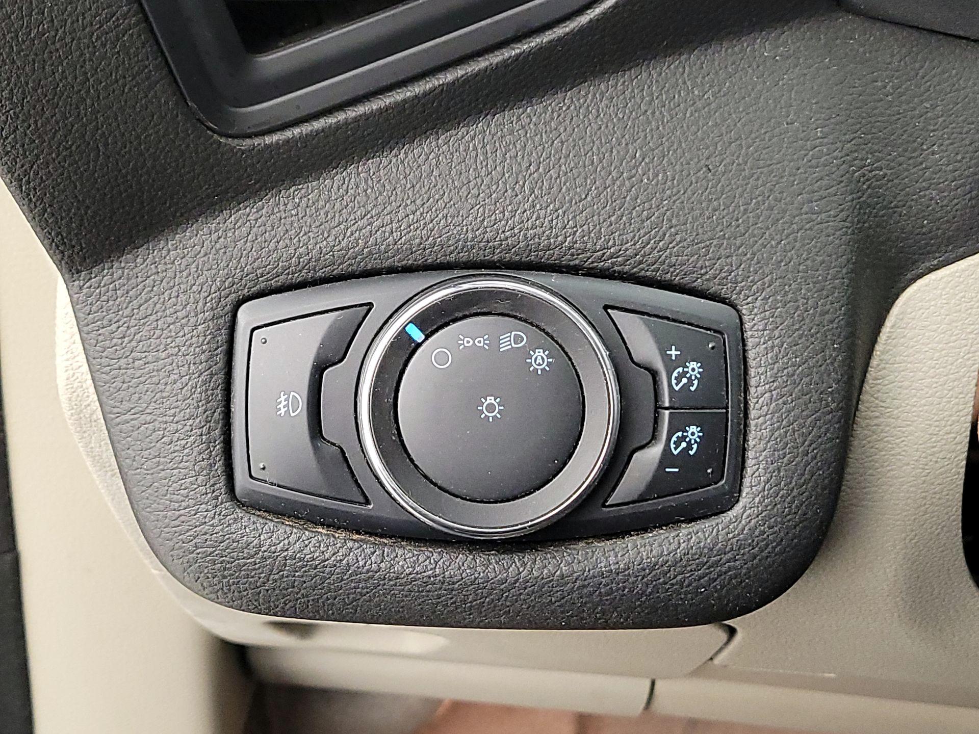 Thumbnail: 2014 Ford Escape - 13