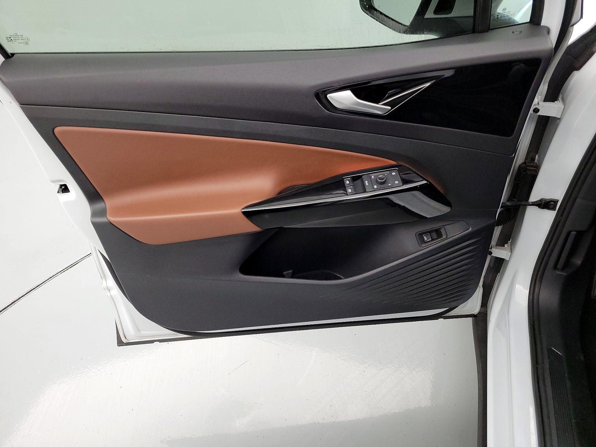 Thumbnail: 2021 Volkswagen ID.4 - 12