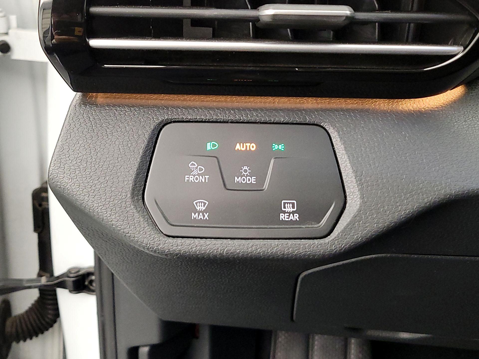 Thumbnail: 2021 Volkswagen ID.4 - 13