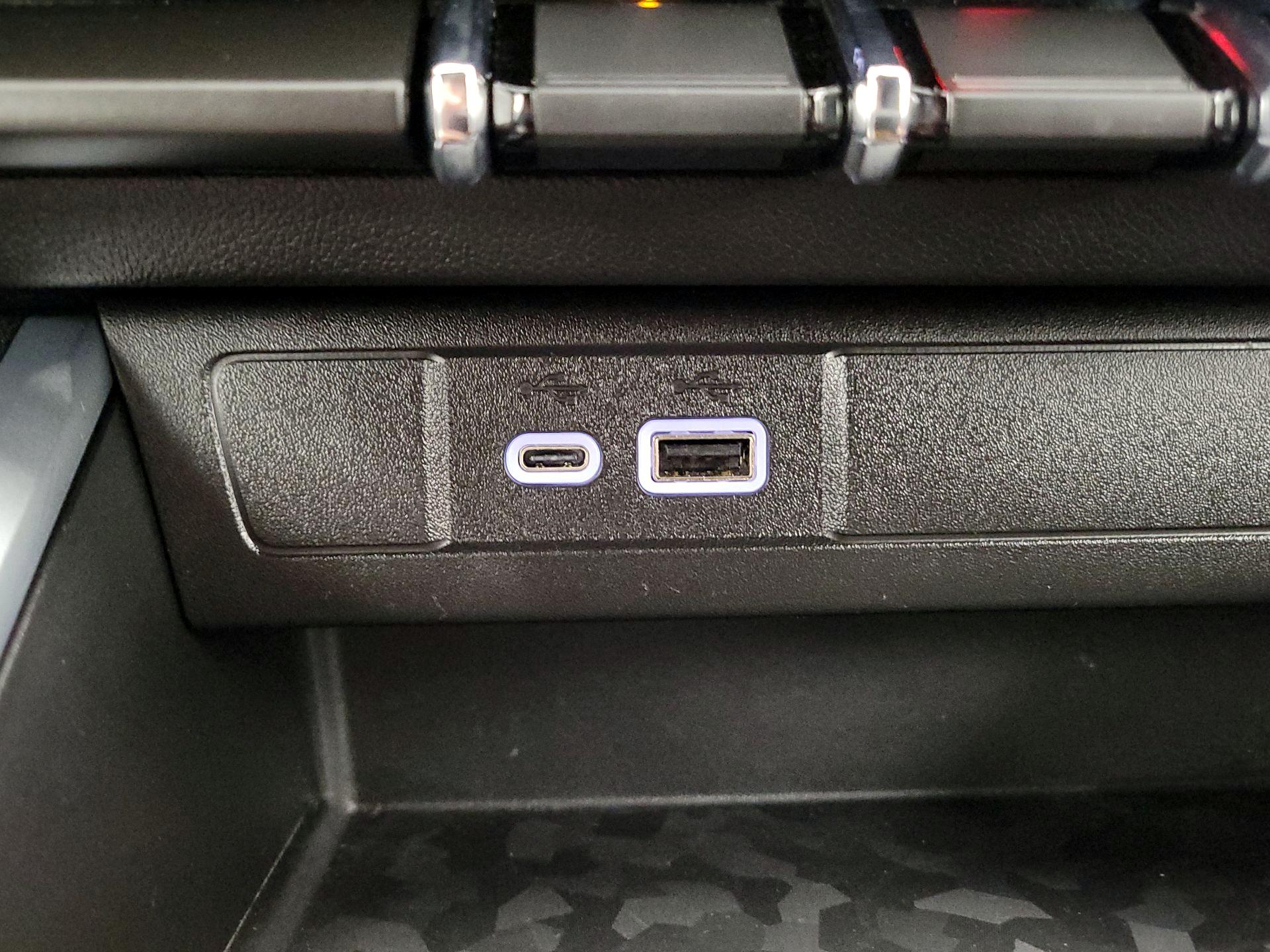 Thumbnail: 2024 Chevrolet Colorado - 18