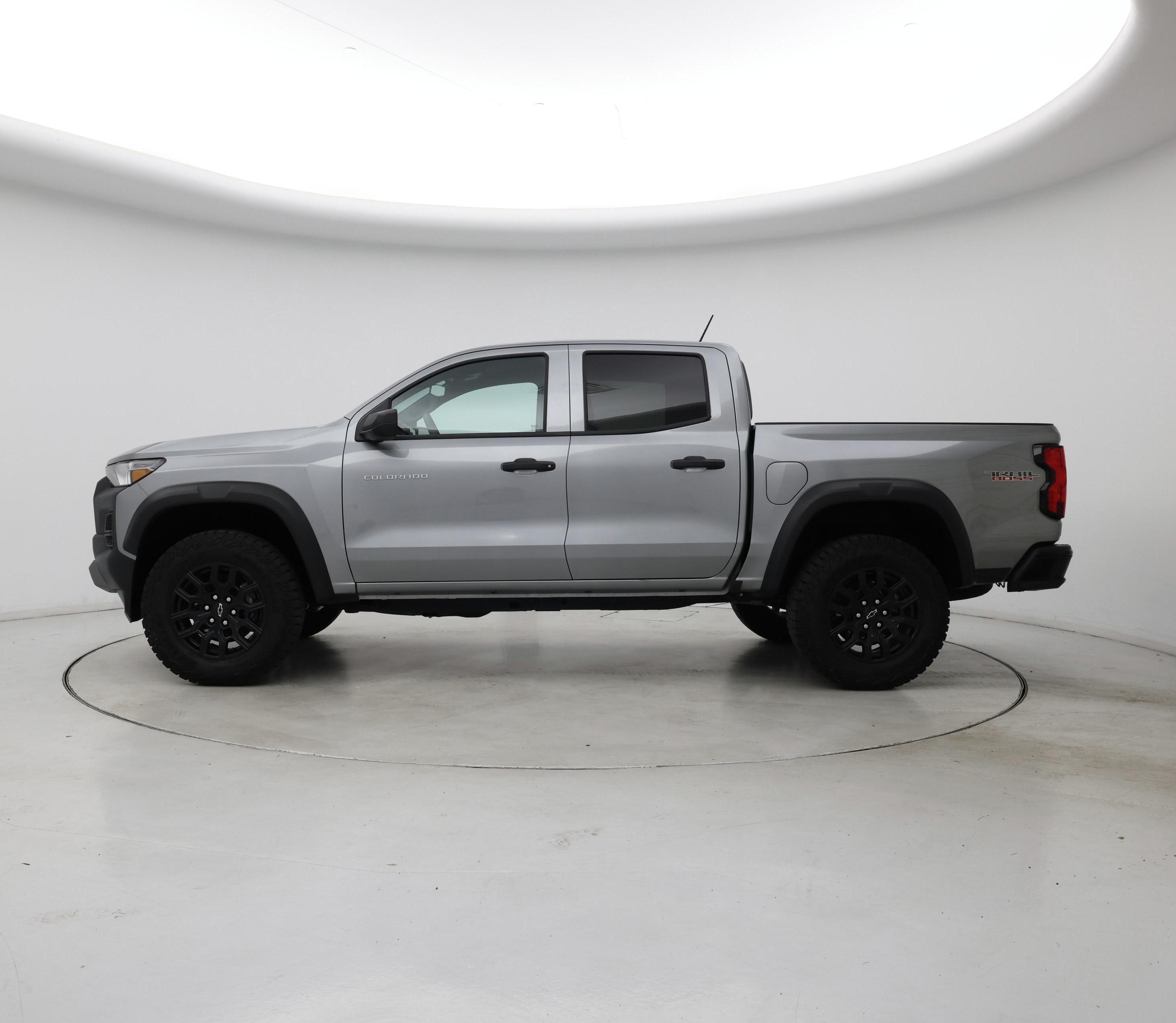 Thumbnail: 2024 Chevrolet Colorado - 3