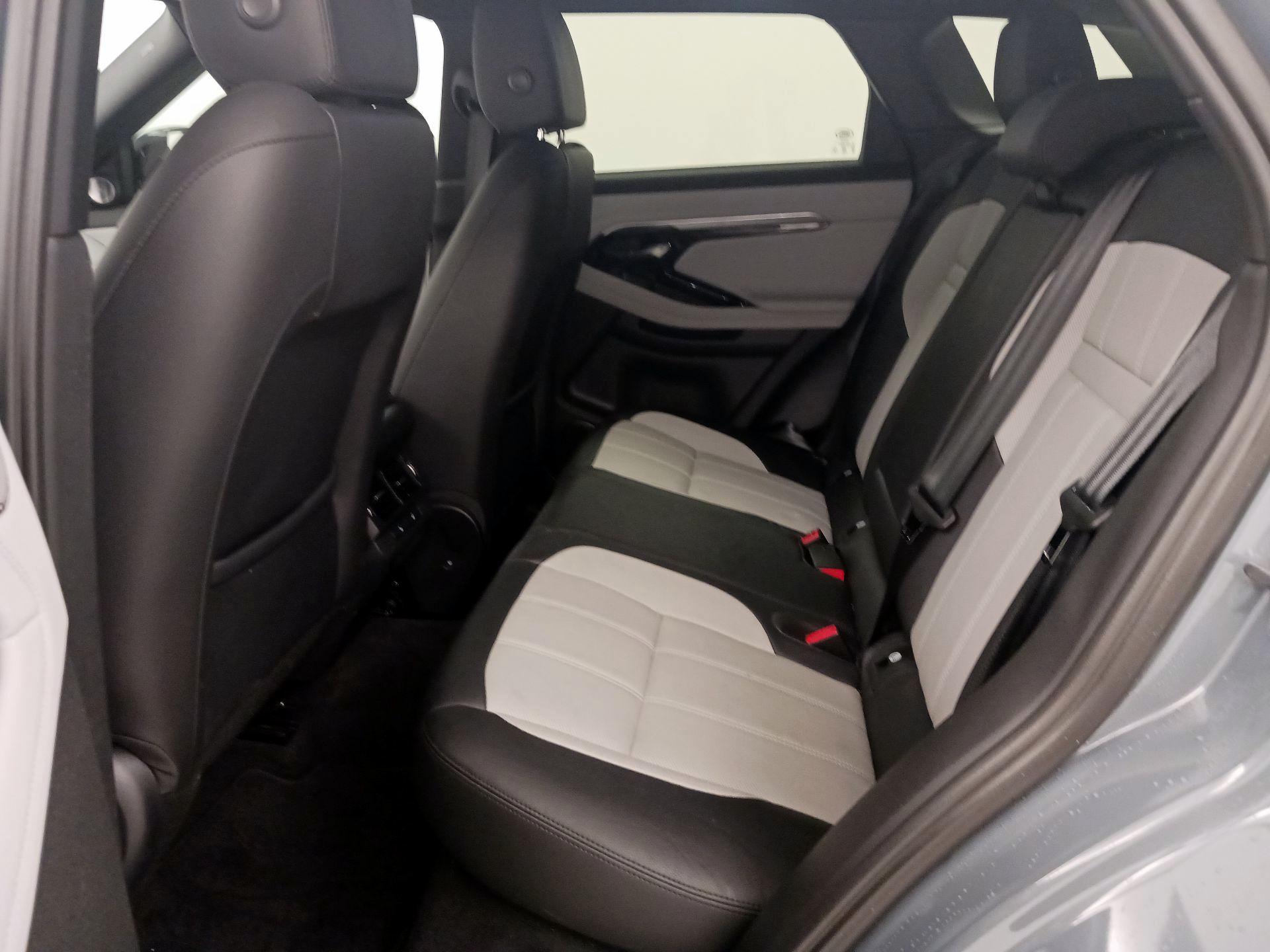 Thumbnail: 2022 Land Rover Range Rover Evoque - 20