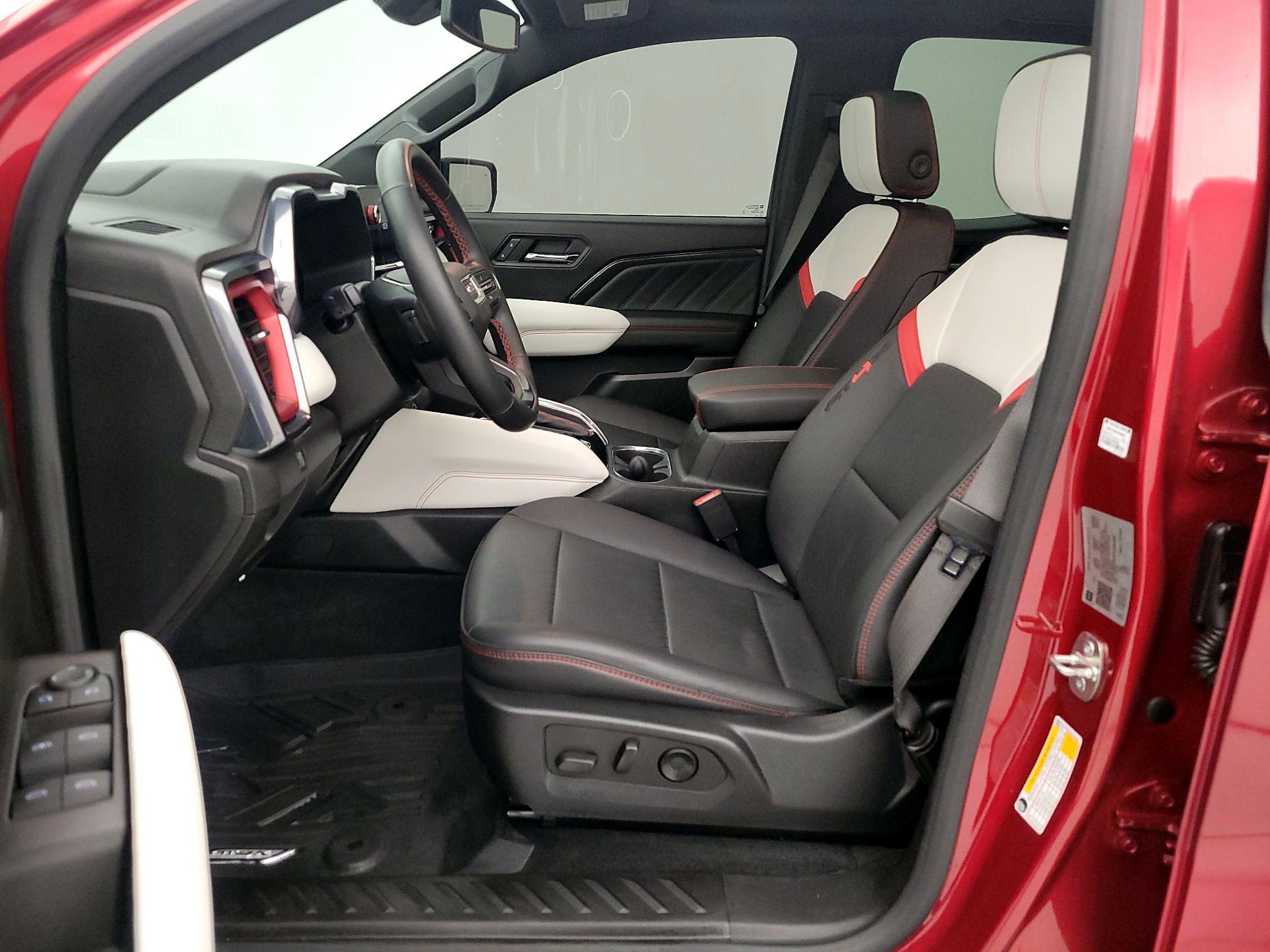 Thumbnail: 2023 GMC Canyon - 11