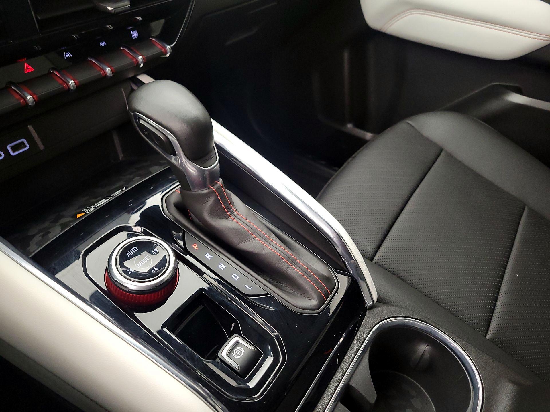 Thumbnail: 2023 GMC Canyon - 18