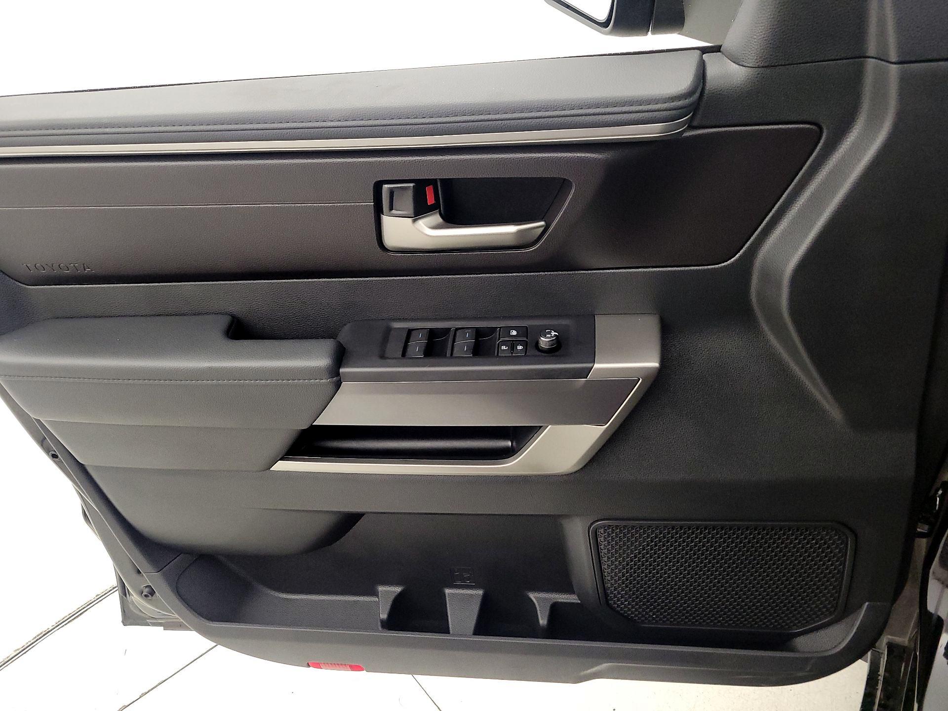 Thumbnail: 2025 Toyota Tundra - 12