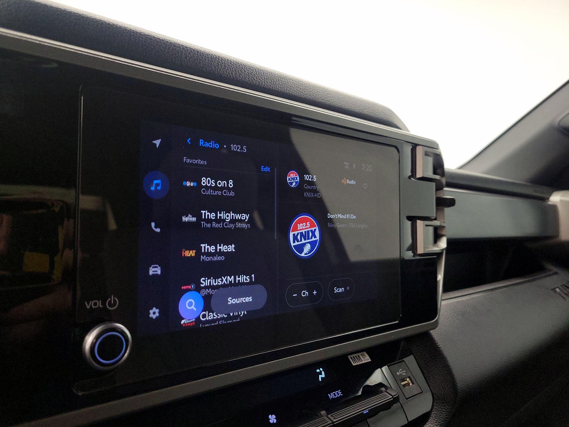 Thumbnail: 2025 Toyota Tundra - 15