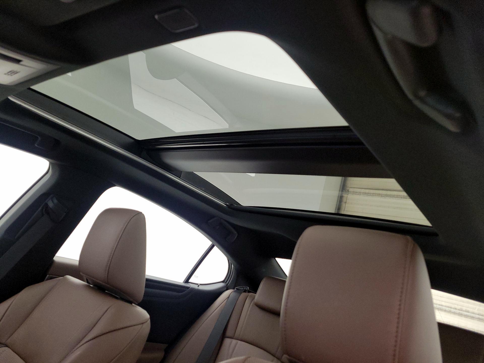 Thumbnail: 2024 Lexus ES - 19