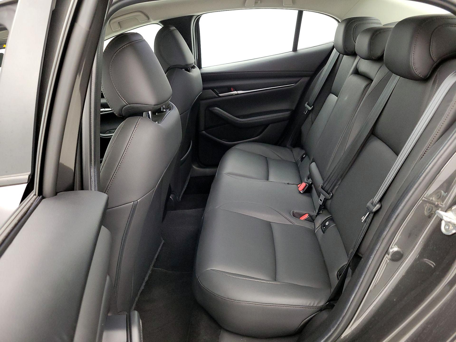 Thumbnail: 2021 Mazda Mazda3 - 18