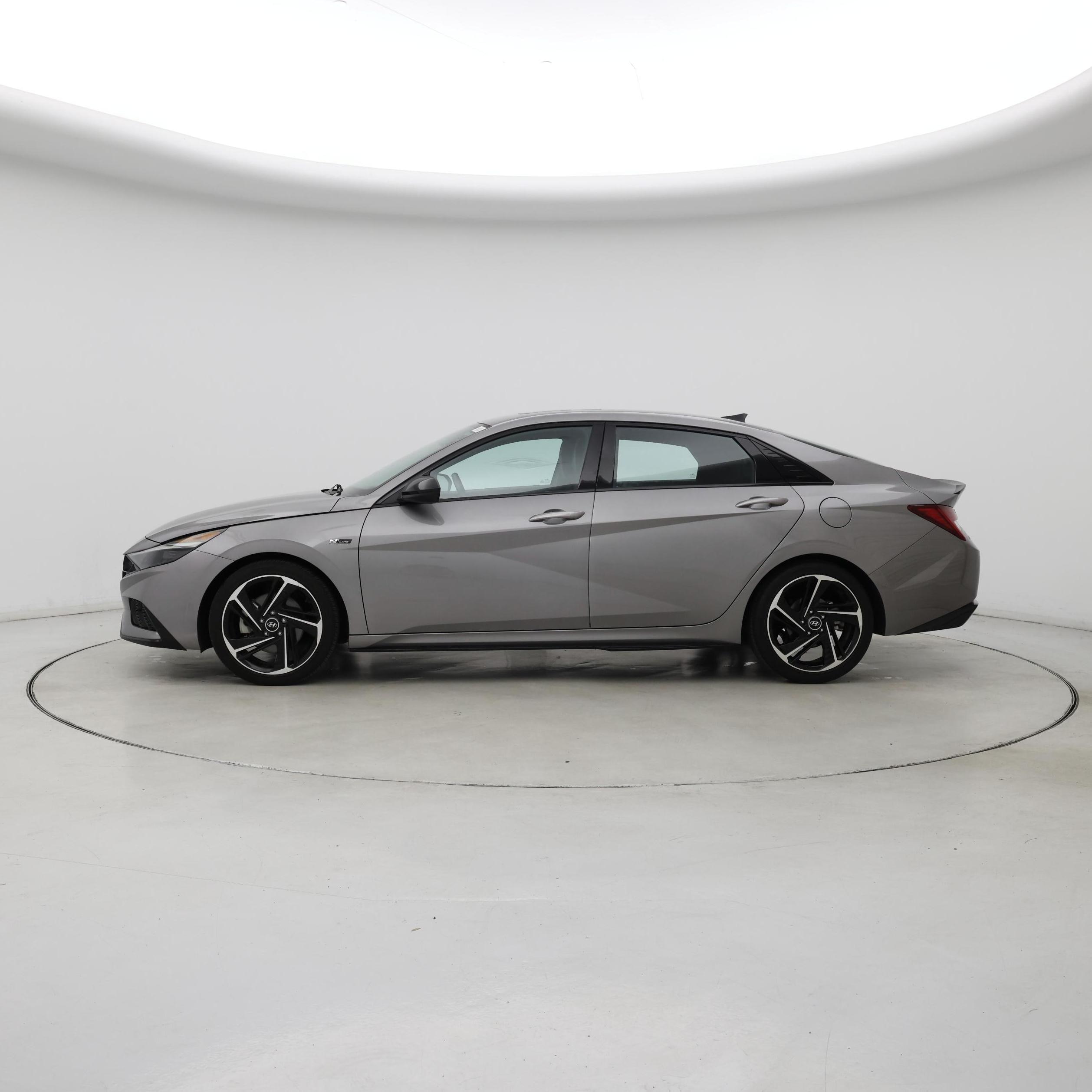 Thumbnail: 2023 Hyundai Elantra - 3