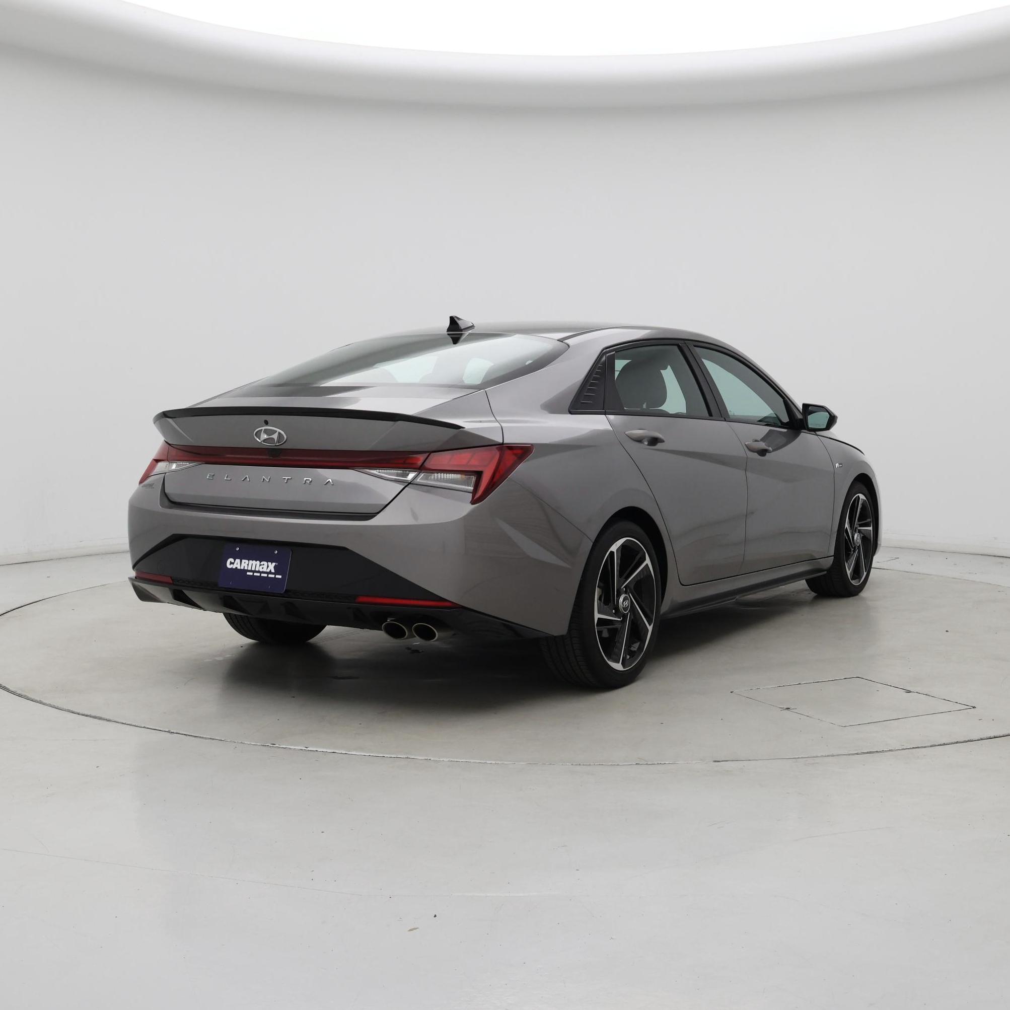 Thumbnail: 2023 Hyundai Elantra - 8