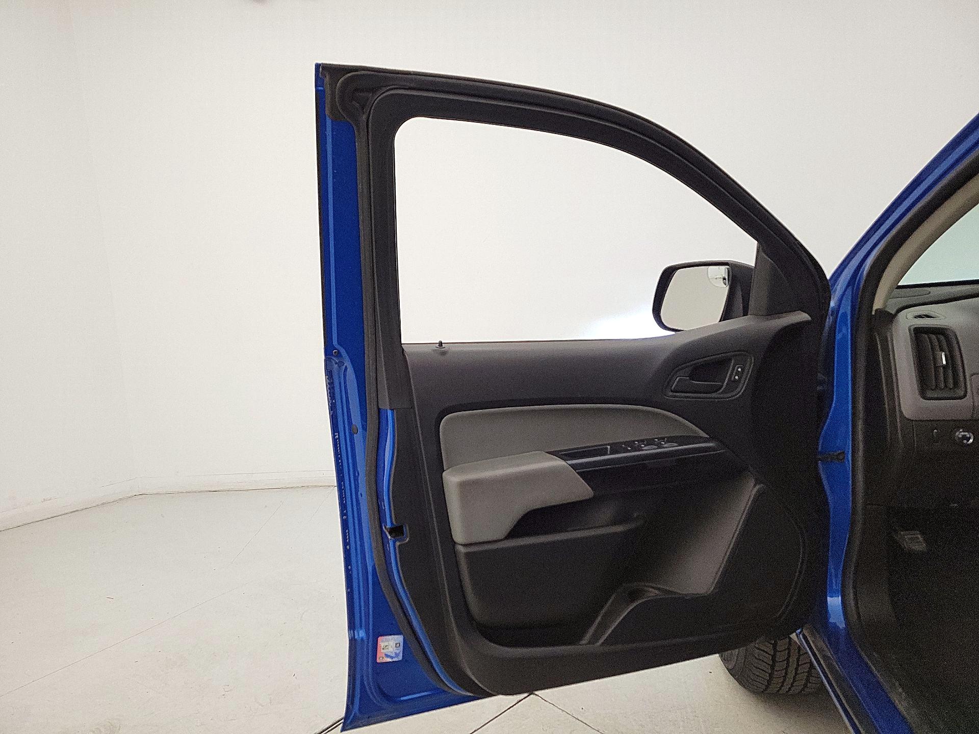 Thumbnail: 2021 Chevrolet Colorado - 12