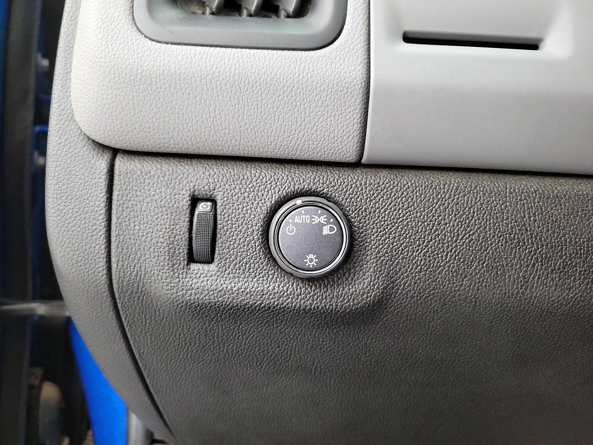 Thumbnail: 2021 Chevrolet Colorado - 13