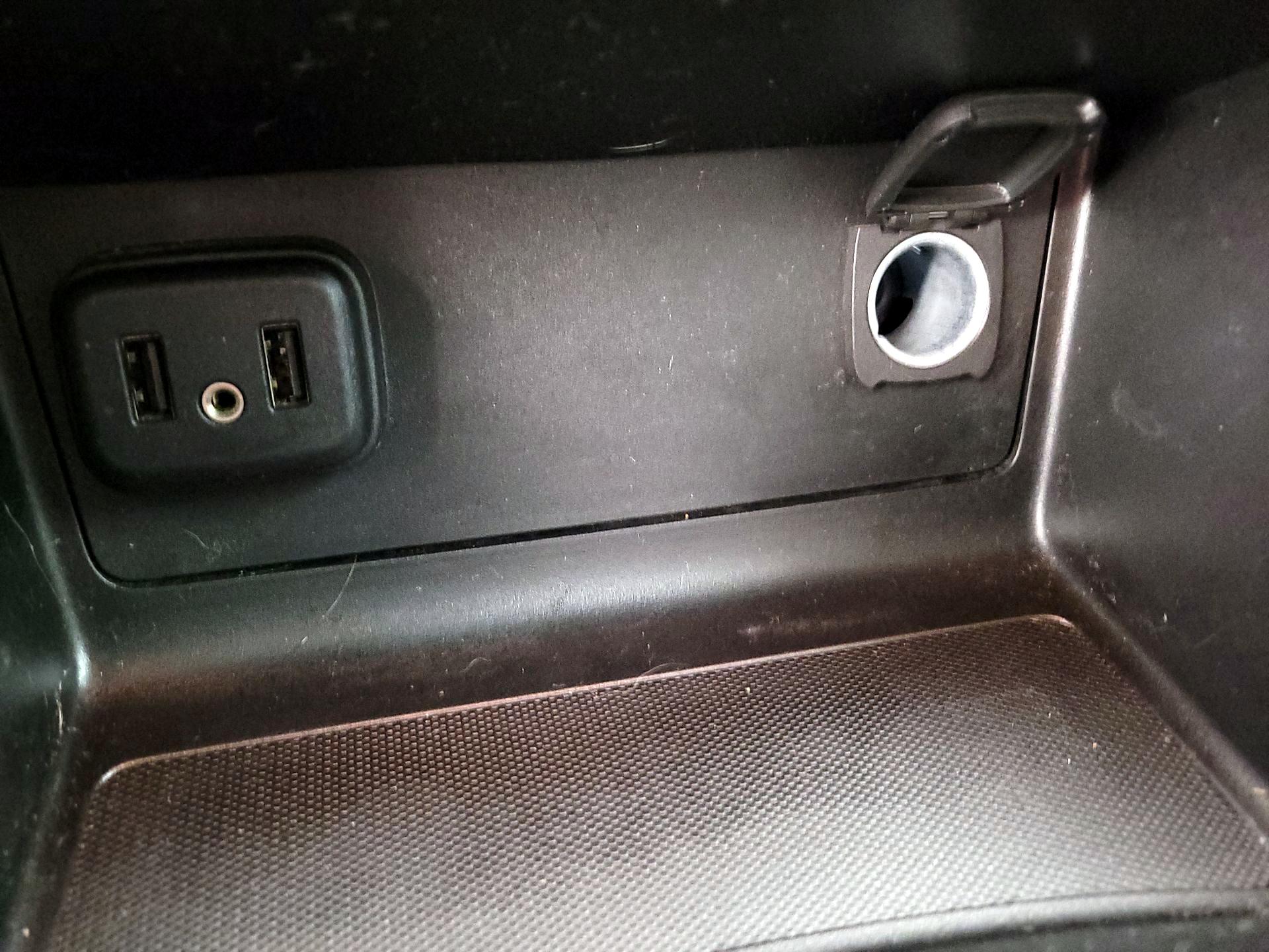 Thumbnail: 2021 Chevrolet Colorado - 18