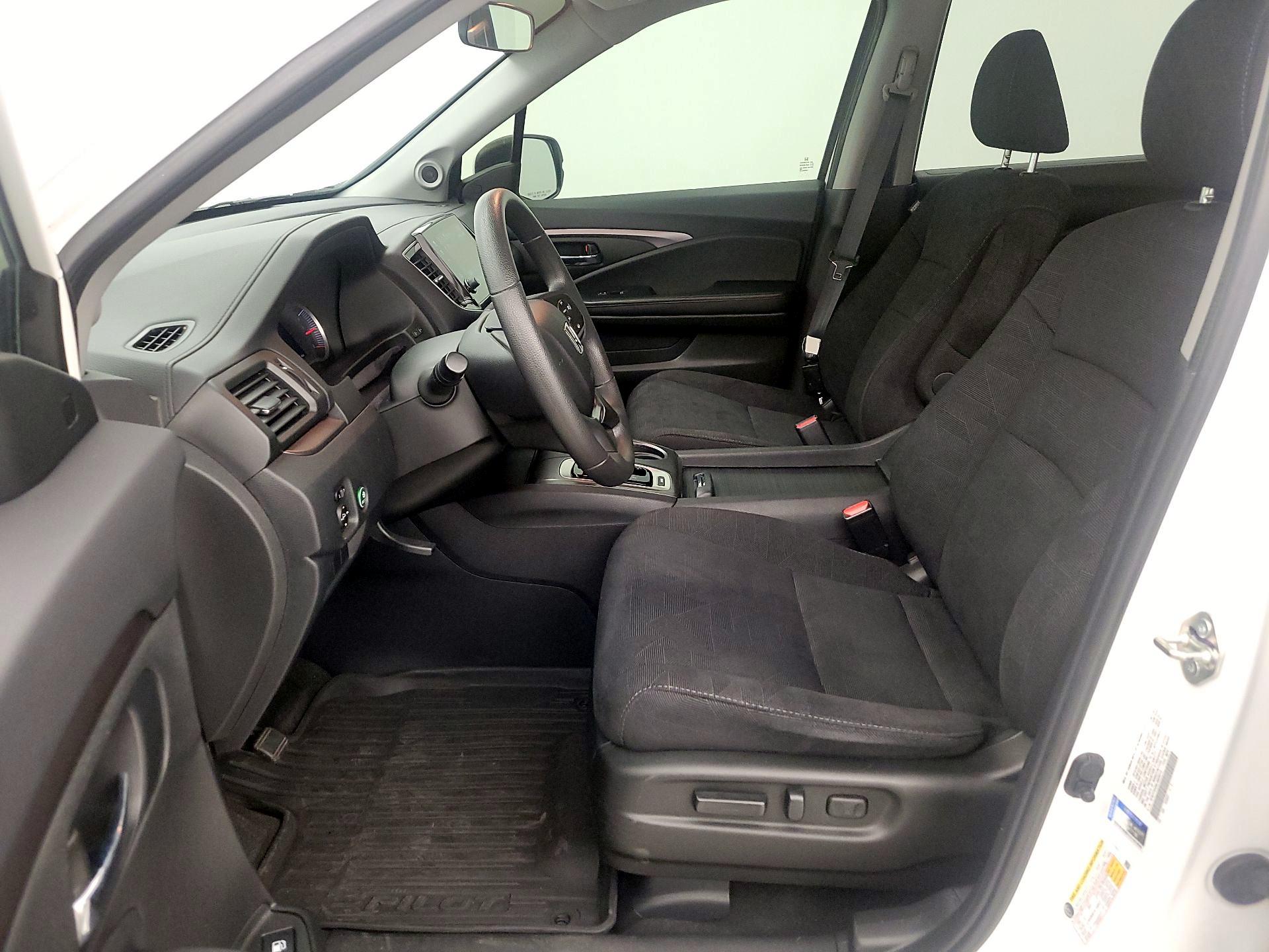 Thumbnail: 2020 Honda Pilot - 11