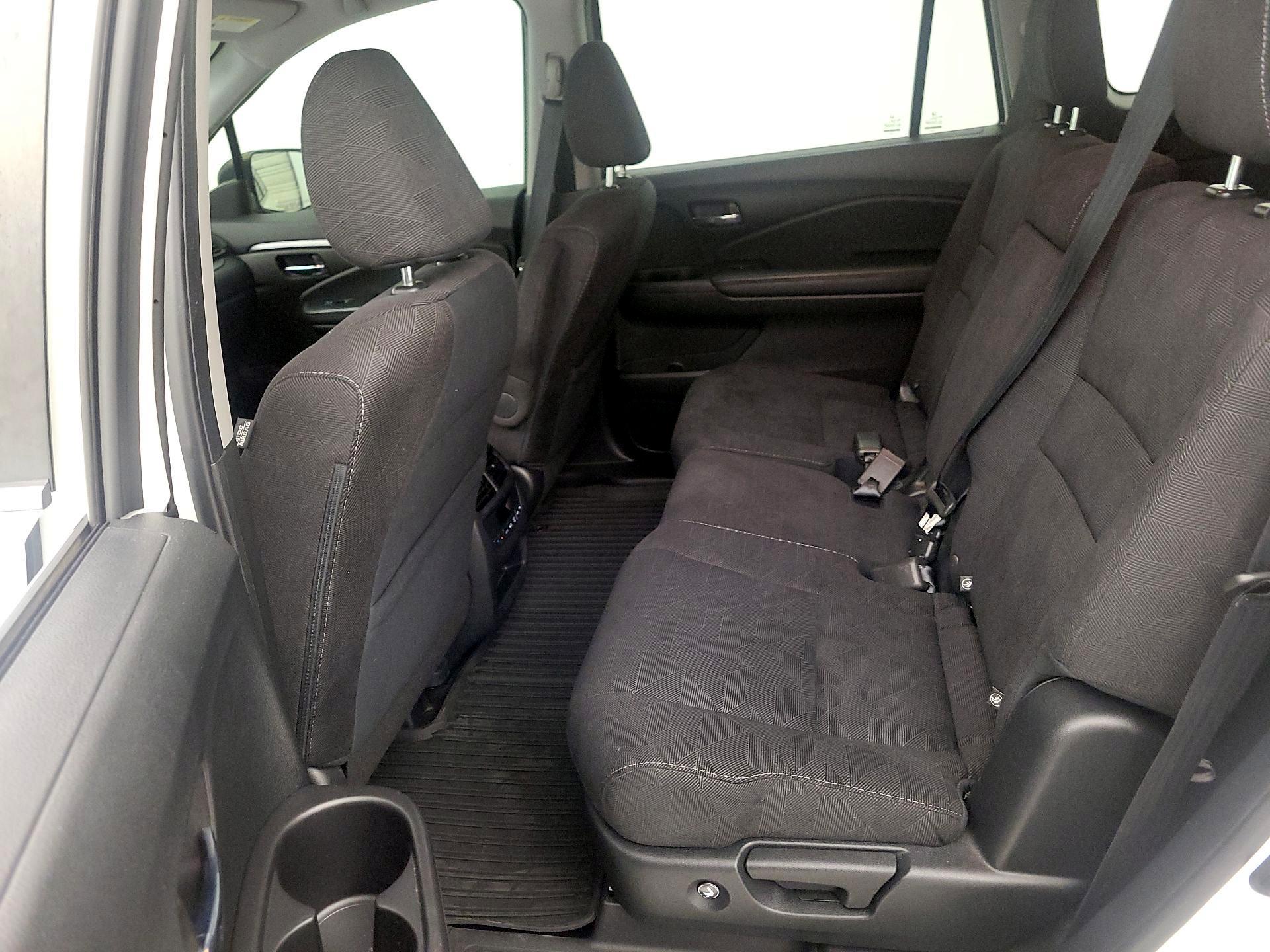 Thumbnail: 2020 Honda Pilot - 19