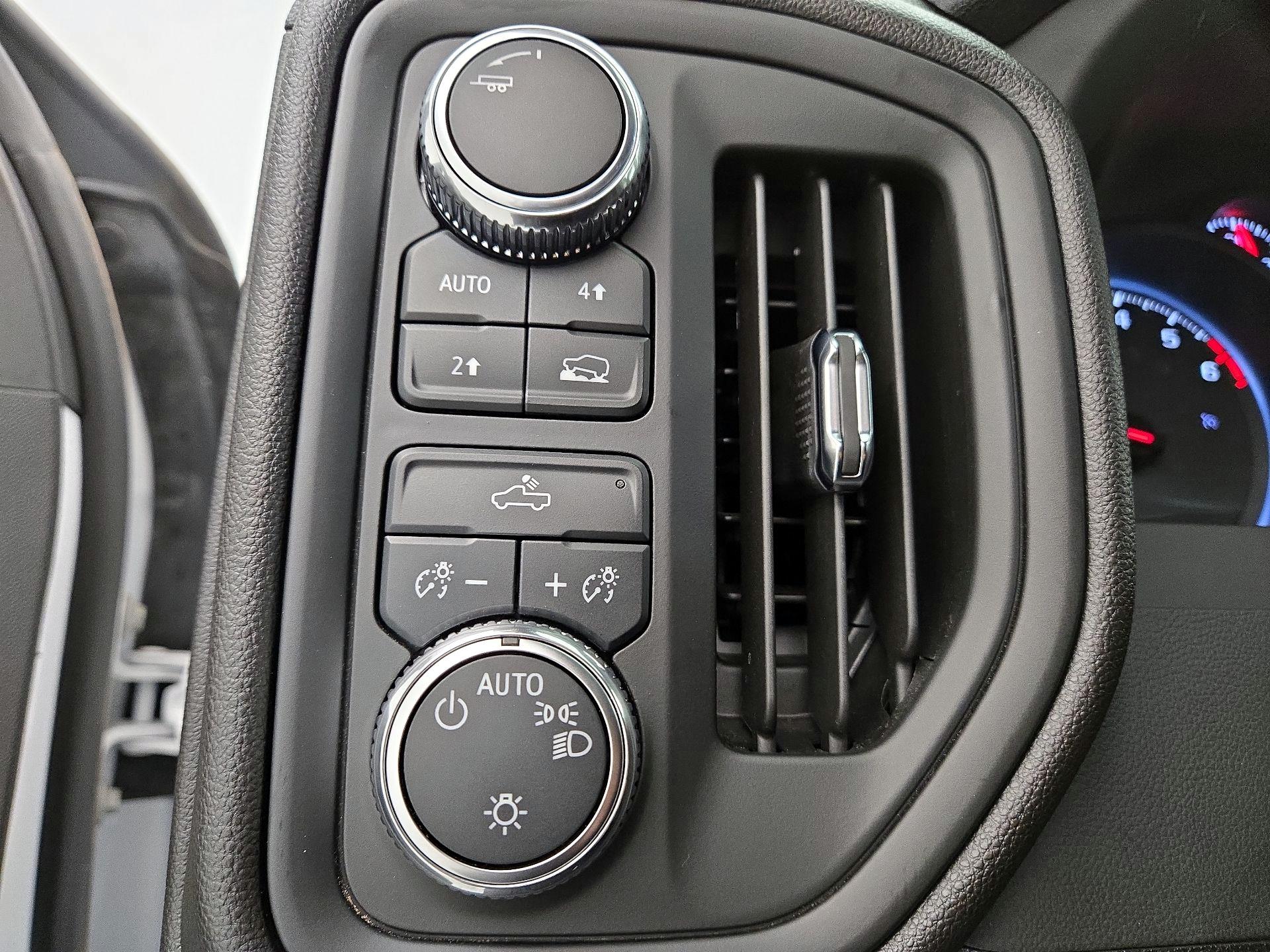 Thumbnail: 2024 GMC Sierra 1500 - 13