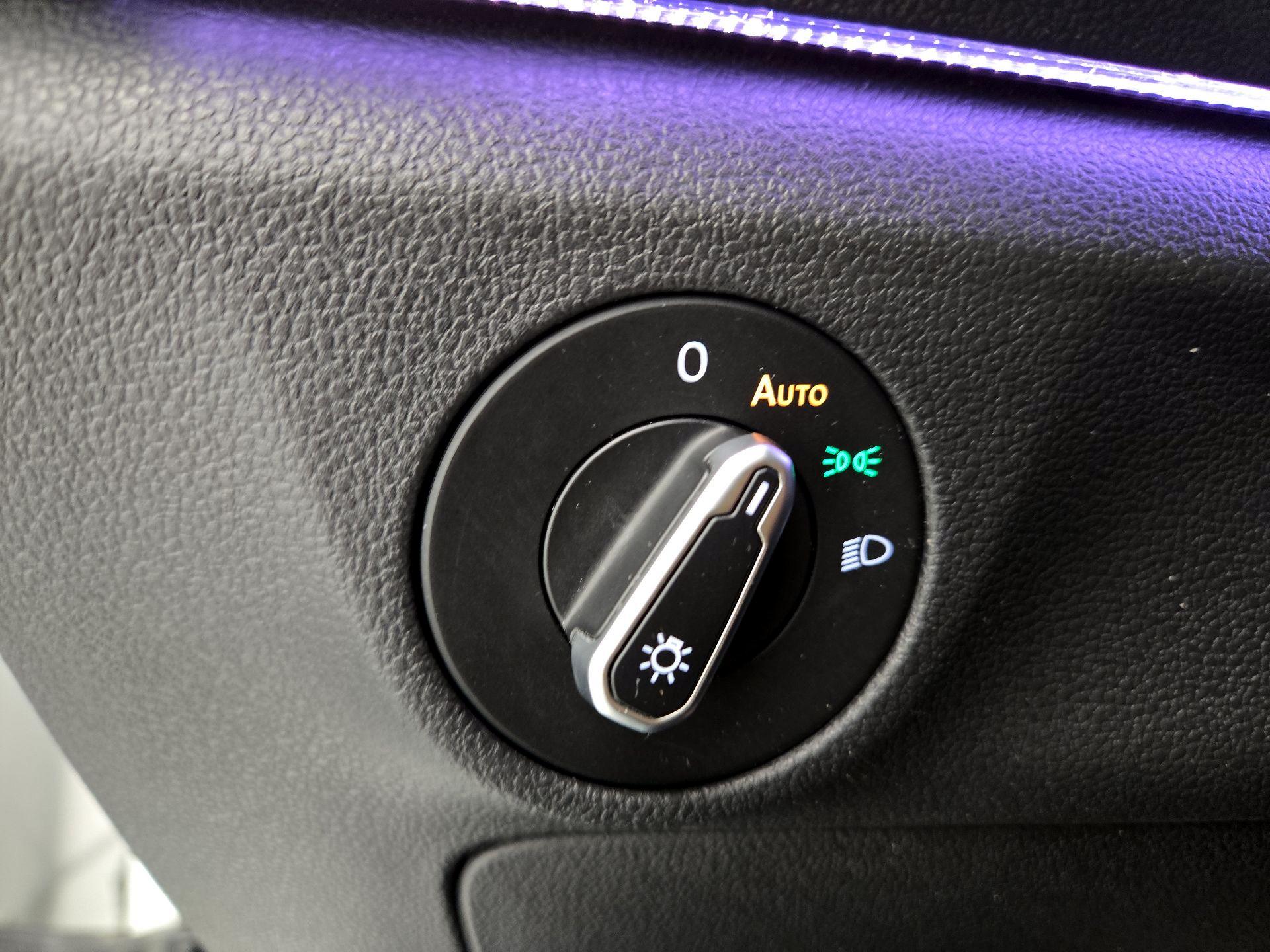 Thumbnail: 2021 Volkswagen Jetta - 13