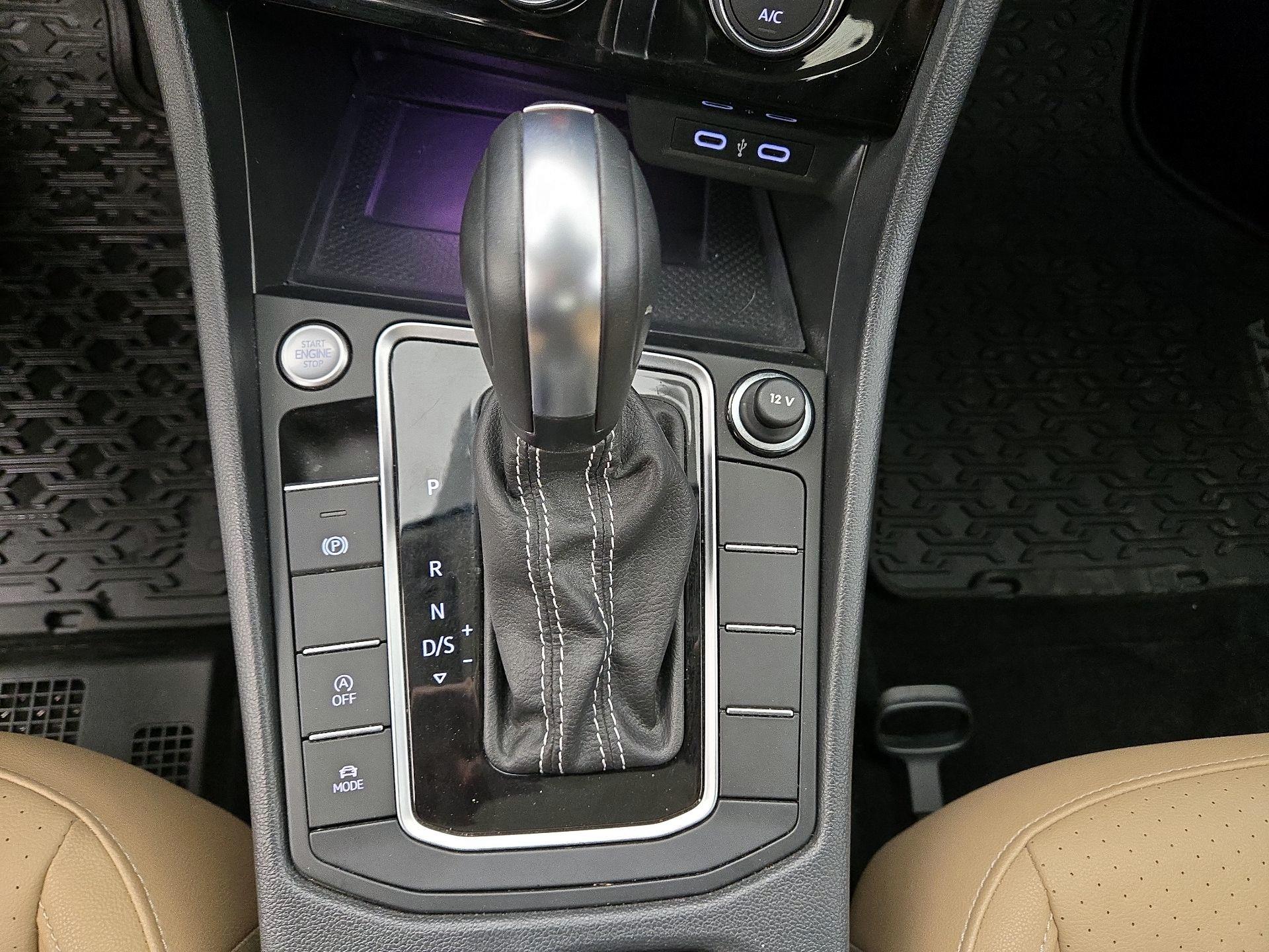 Thumbnail: 2021 Volkswagen Jetta - 17