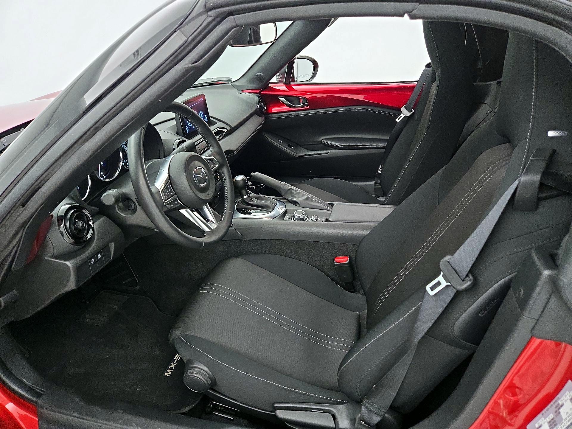 Thumbnail: 2021 Mazda MX-5 Miata - 11