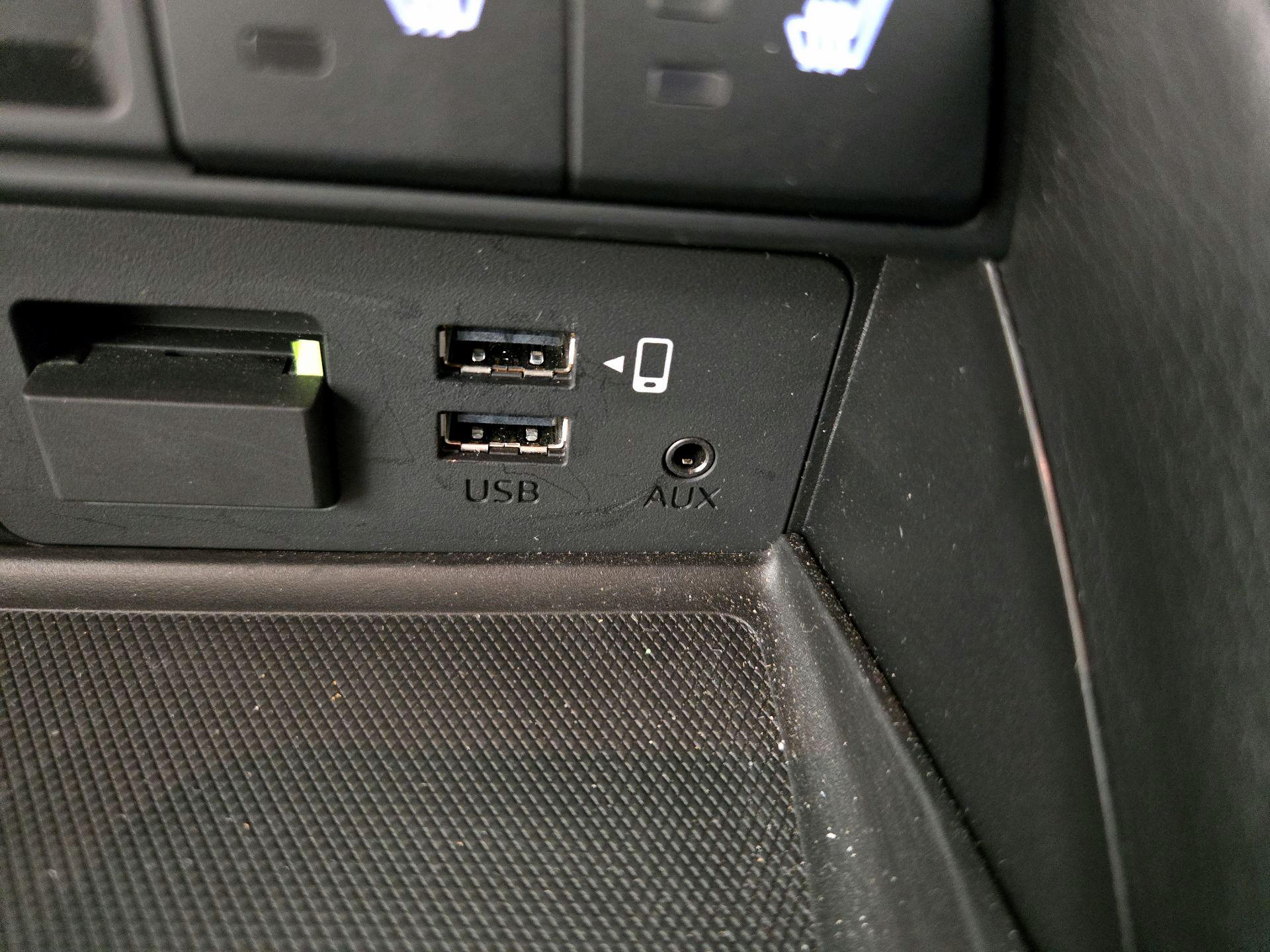 Thumbnail: 2021 Mazda MX-5 Miata - 18