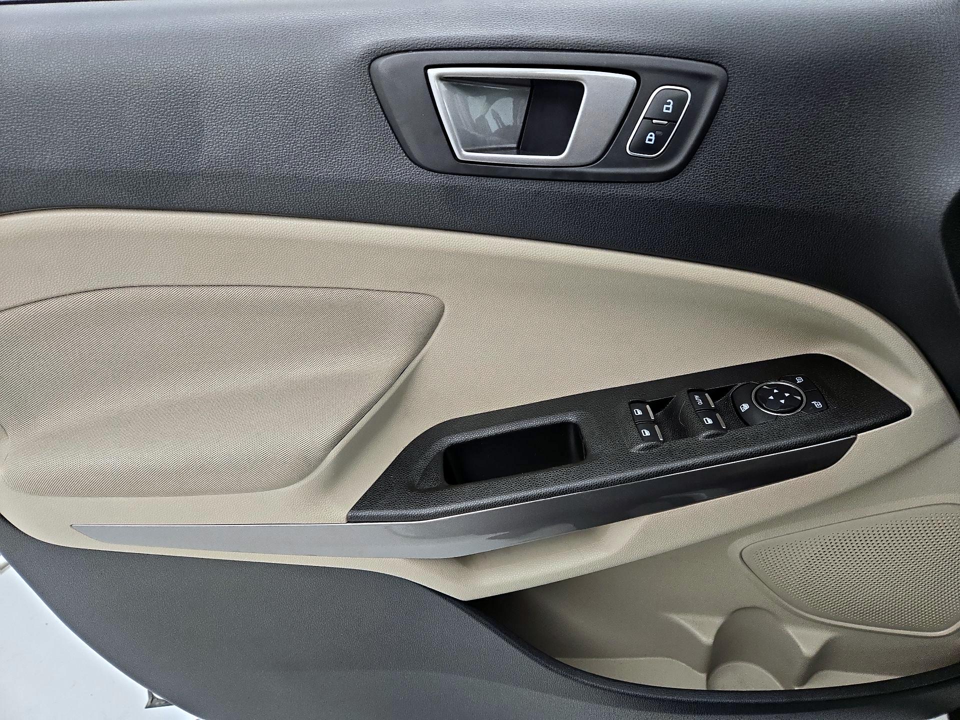 Thumbnail: 2022 Ford EcoSport - 12