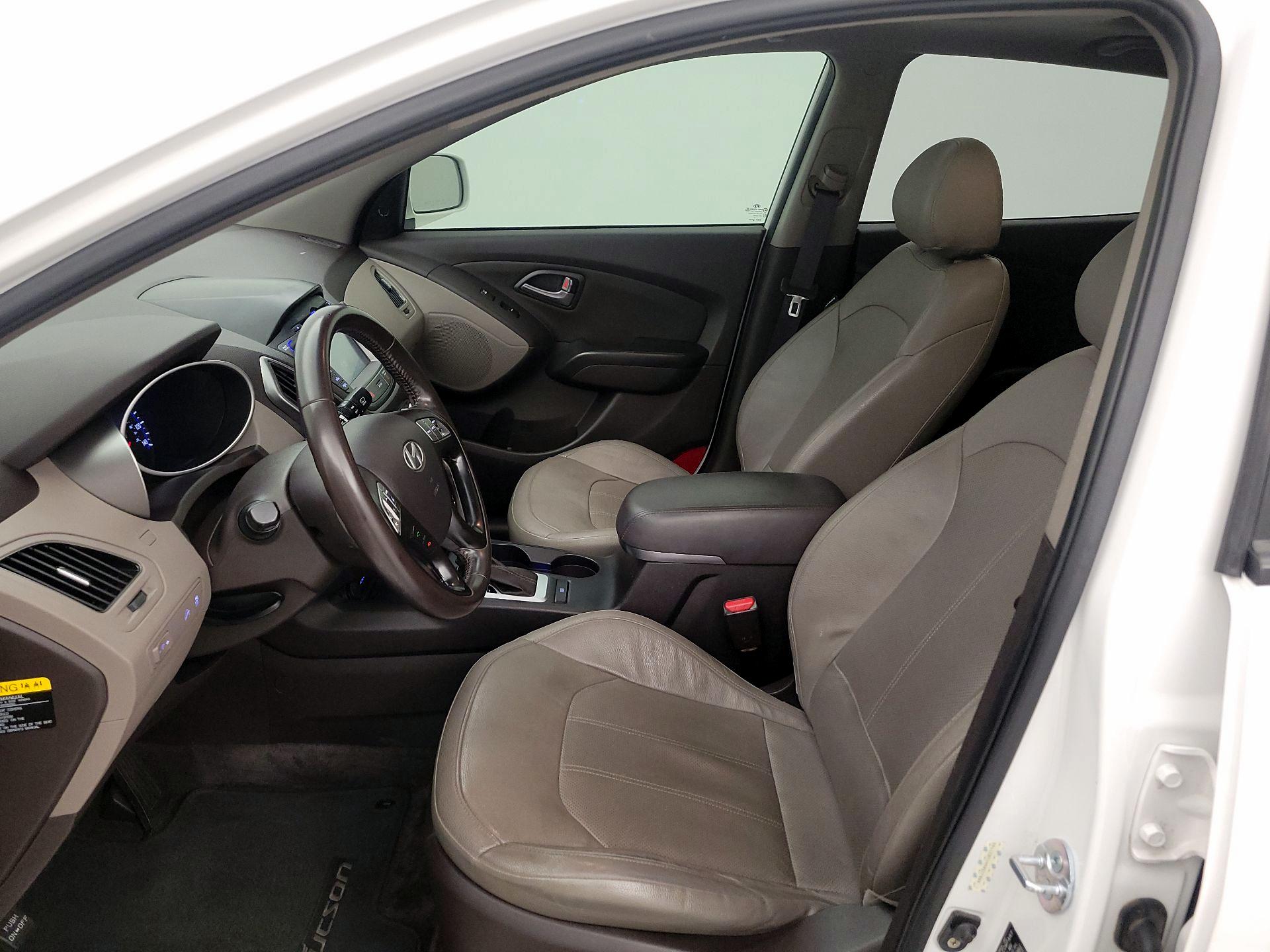 Thumbnail: 2014 Hyundai Tucson - 11