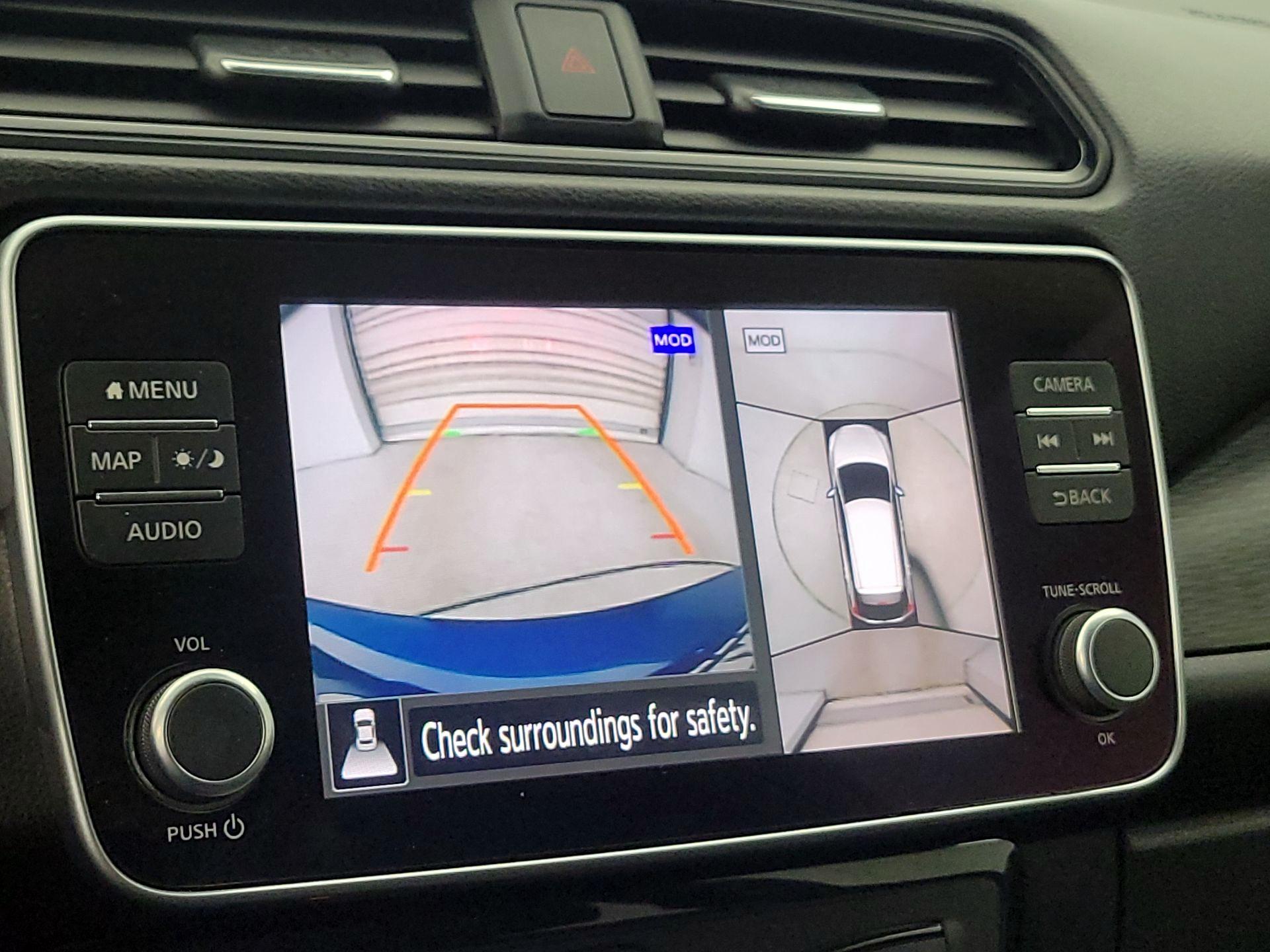 Thumbnail: 2020 Nissan Leaf - 15