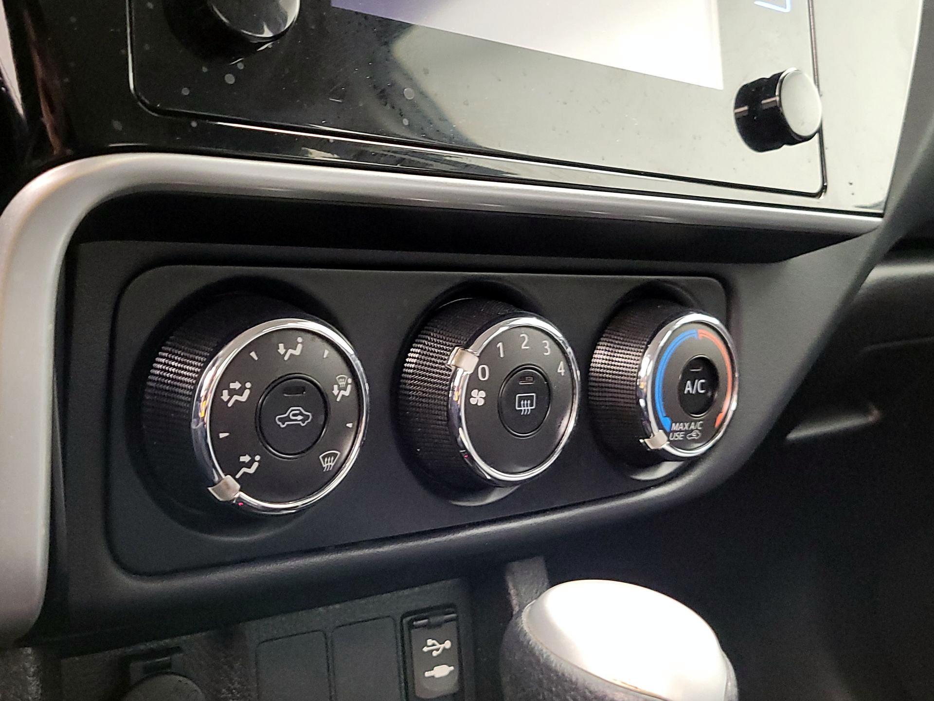 Thumbnail: 2017 Toyota Corolla - 16