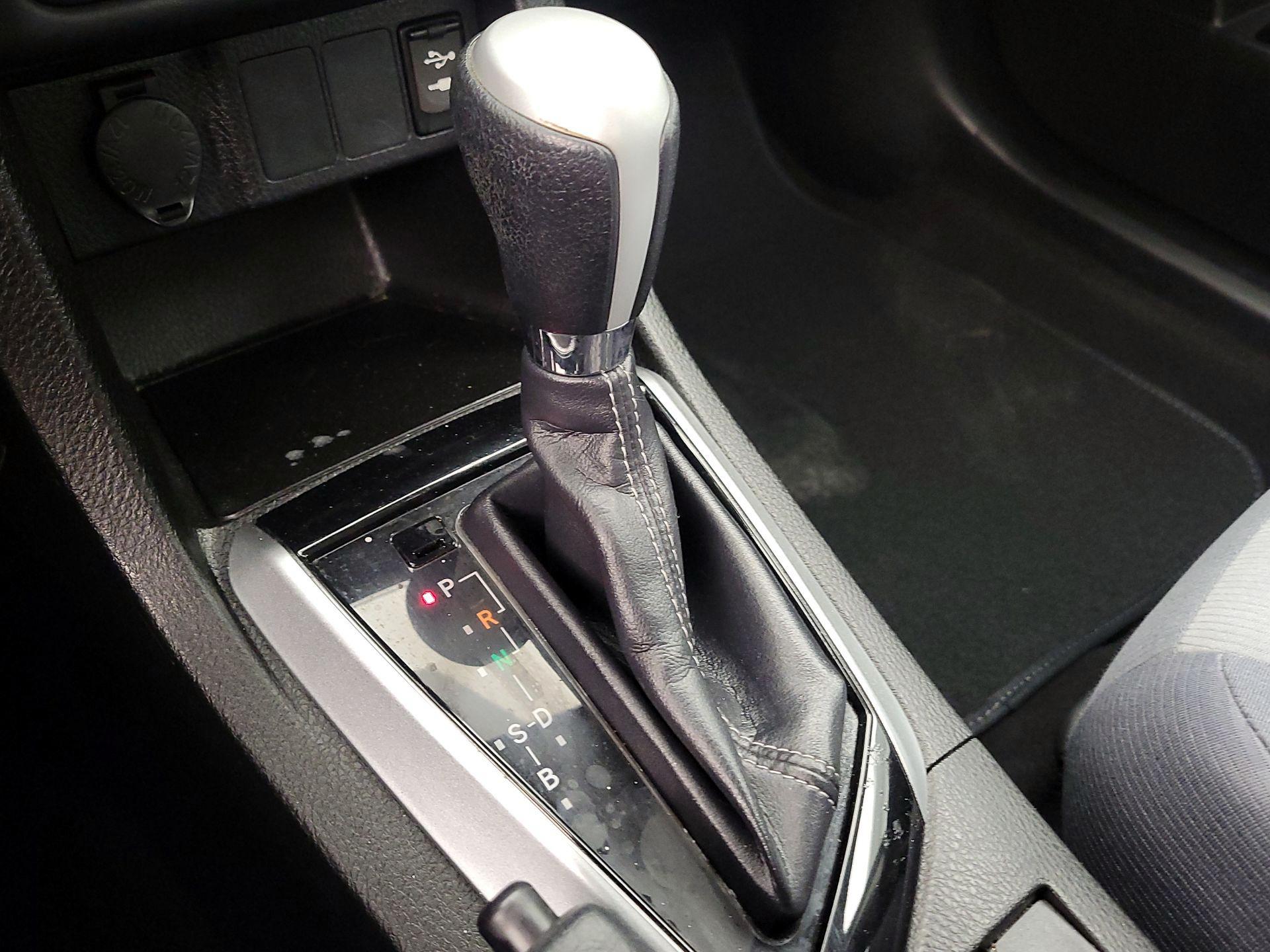 Thumbnail: 2017 Toyota Corolla - 17