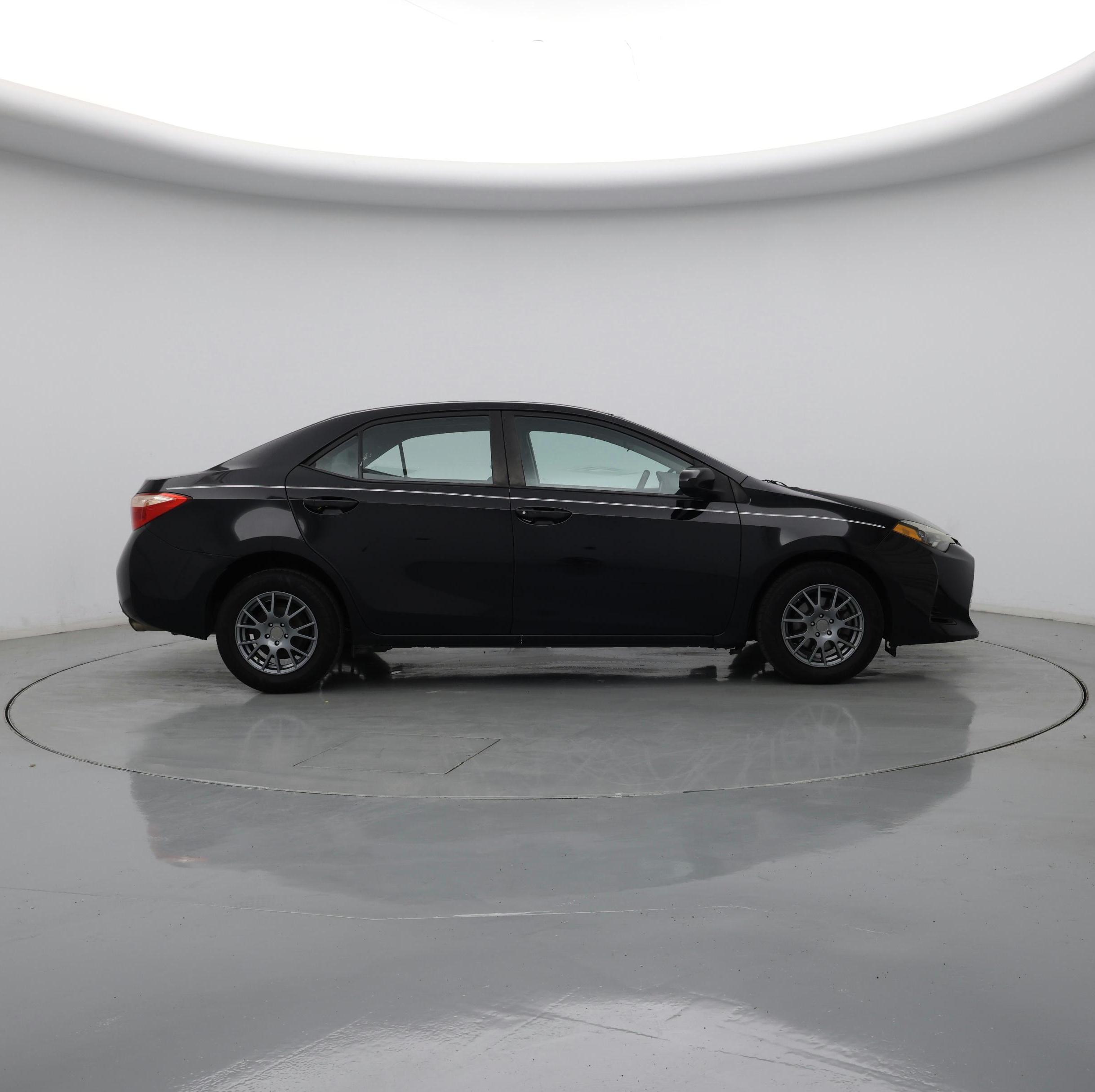 Thumbnail: 2017 Toyota Corolla - 7