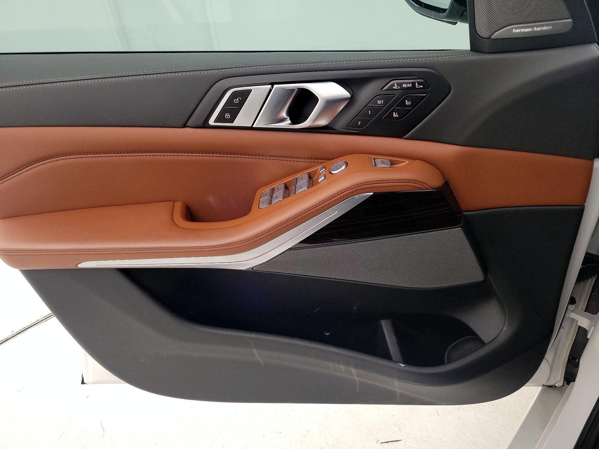 Thumbnail: 2023 BMW X7 - 12